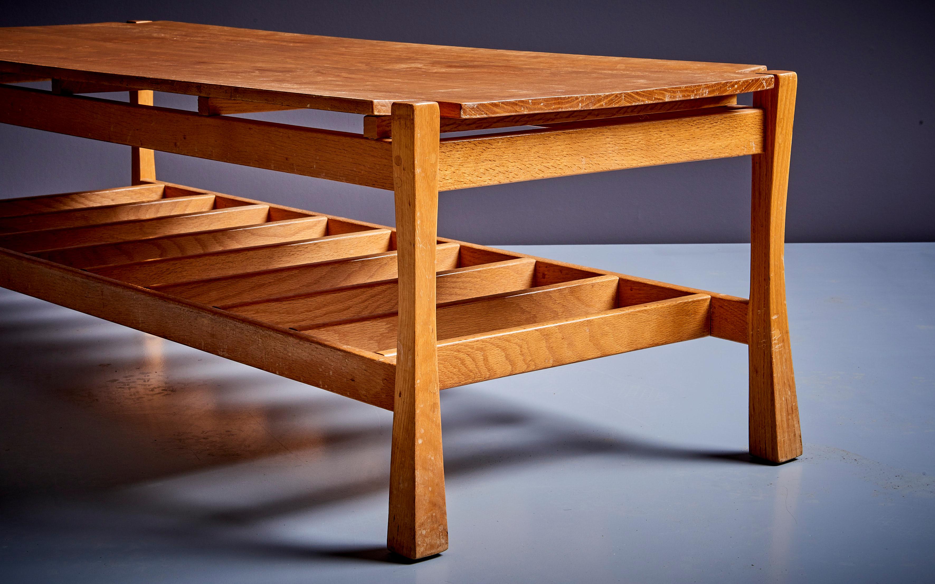 California Studio Craft rectangular Oak Coffee Table, USA  For Sale 2