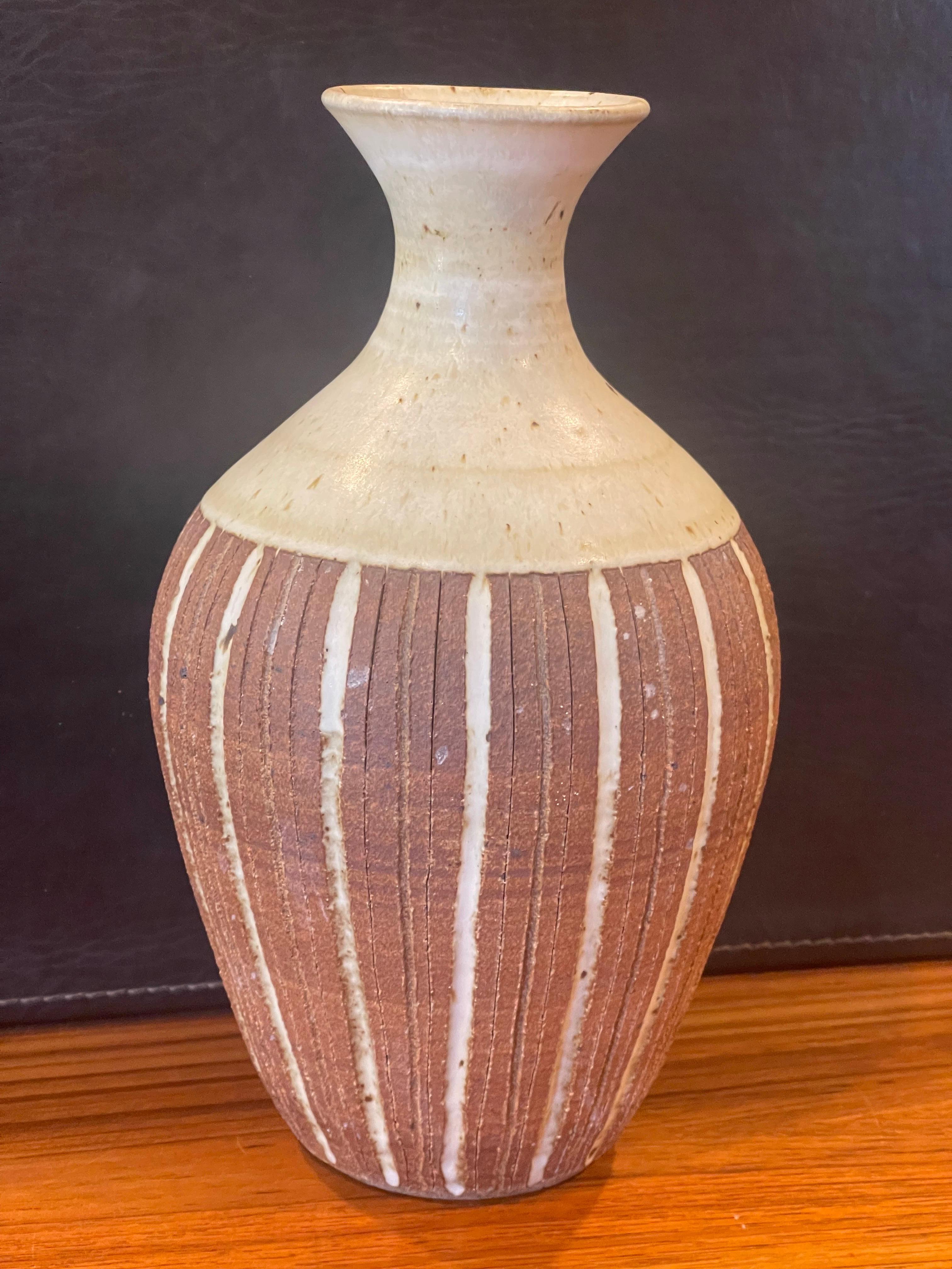 Mid-Century Modern California Studio Pottery Stoneware Vase by Barbara Moorefield For Sale