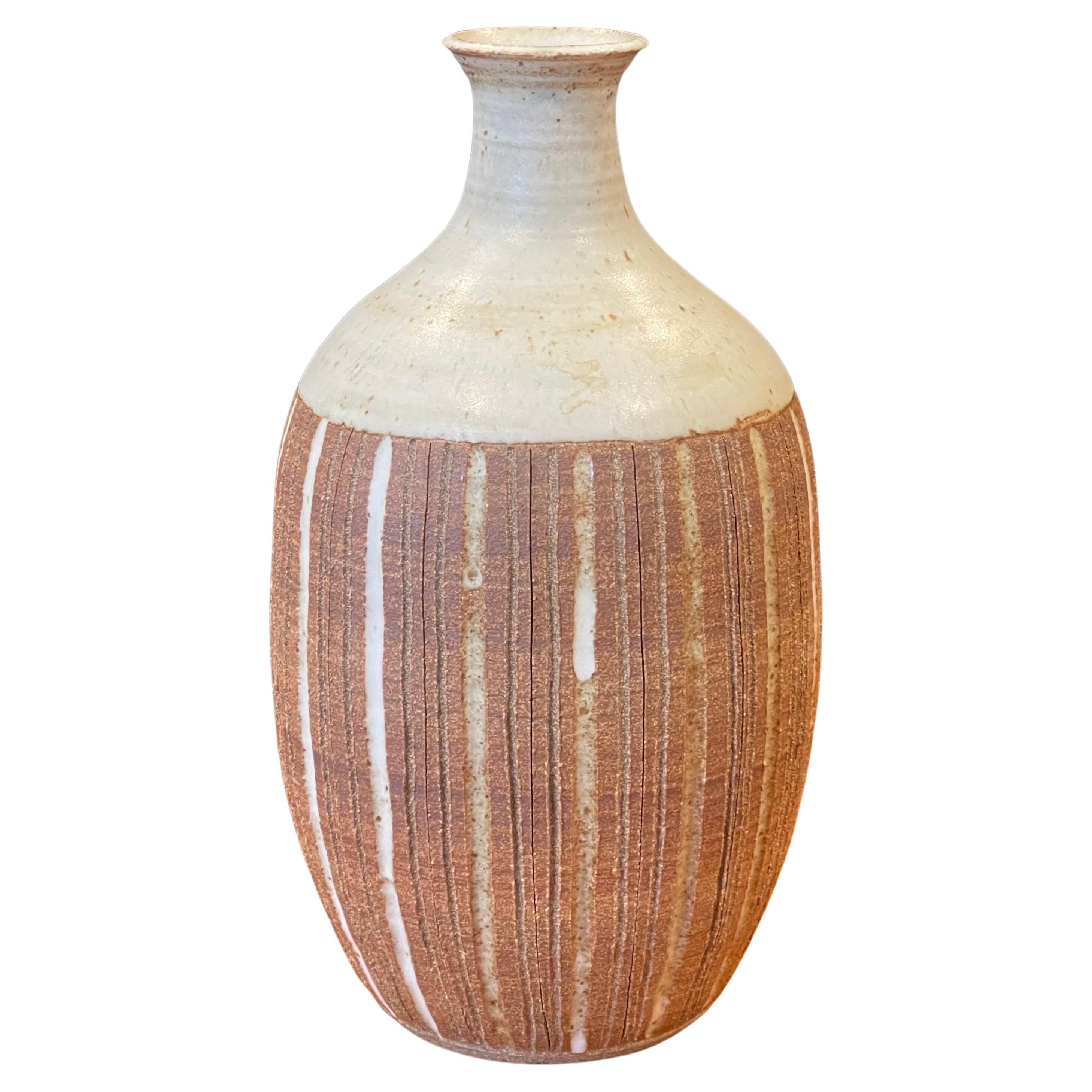 Kalifornienische Studio Pottery Vase aus Steingut von Barbara Moorefield