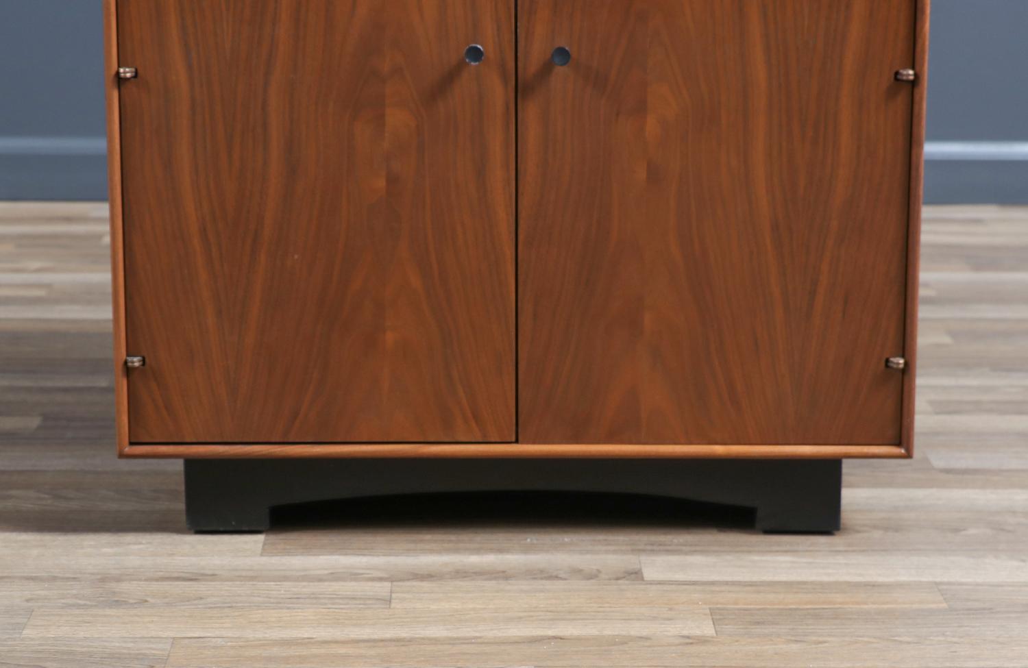 Californian Modernist Walnut Night Stands by John Kapel 5