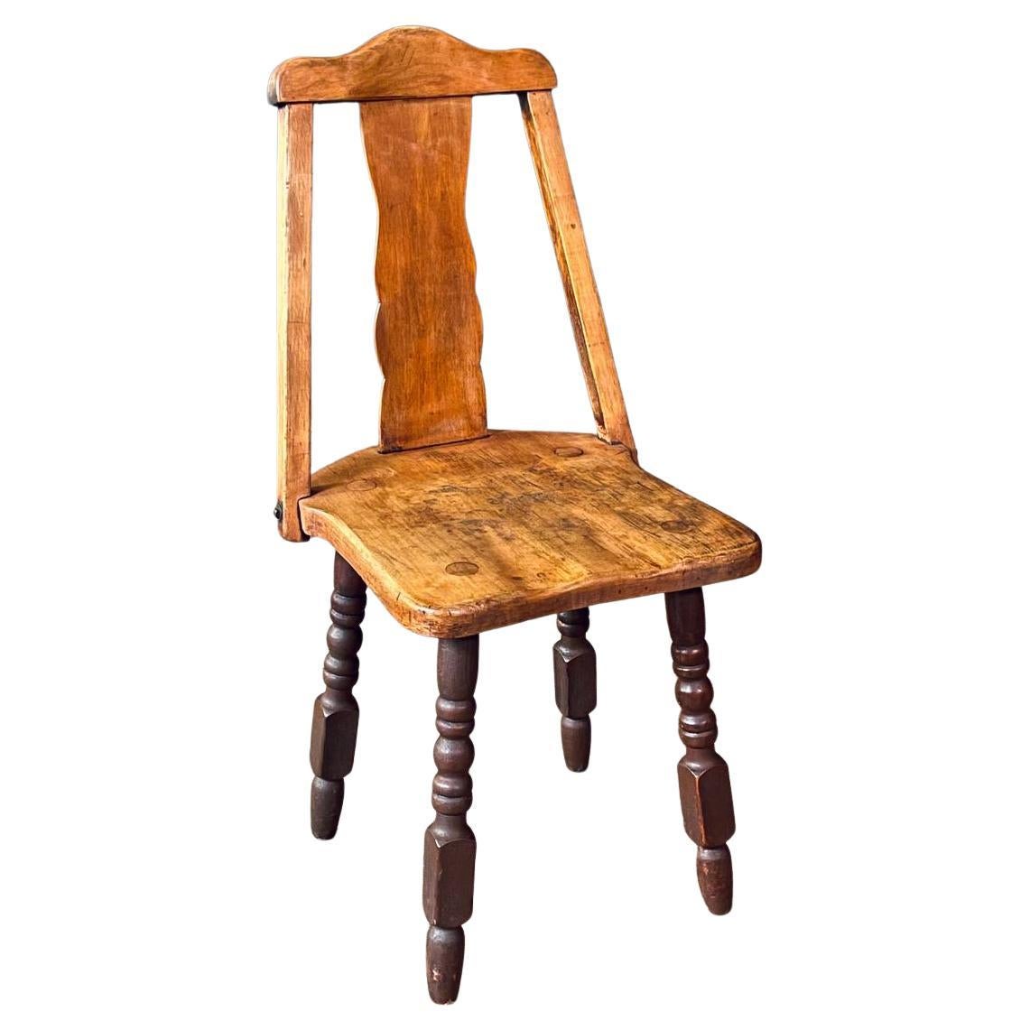 Chaise d'appoint californienne Monterey Spanish Revival en érable avec pieds tournés en vente