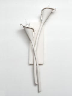 Calla Lily, applique murale contemporaine en plâtre de Benediko, paire