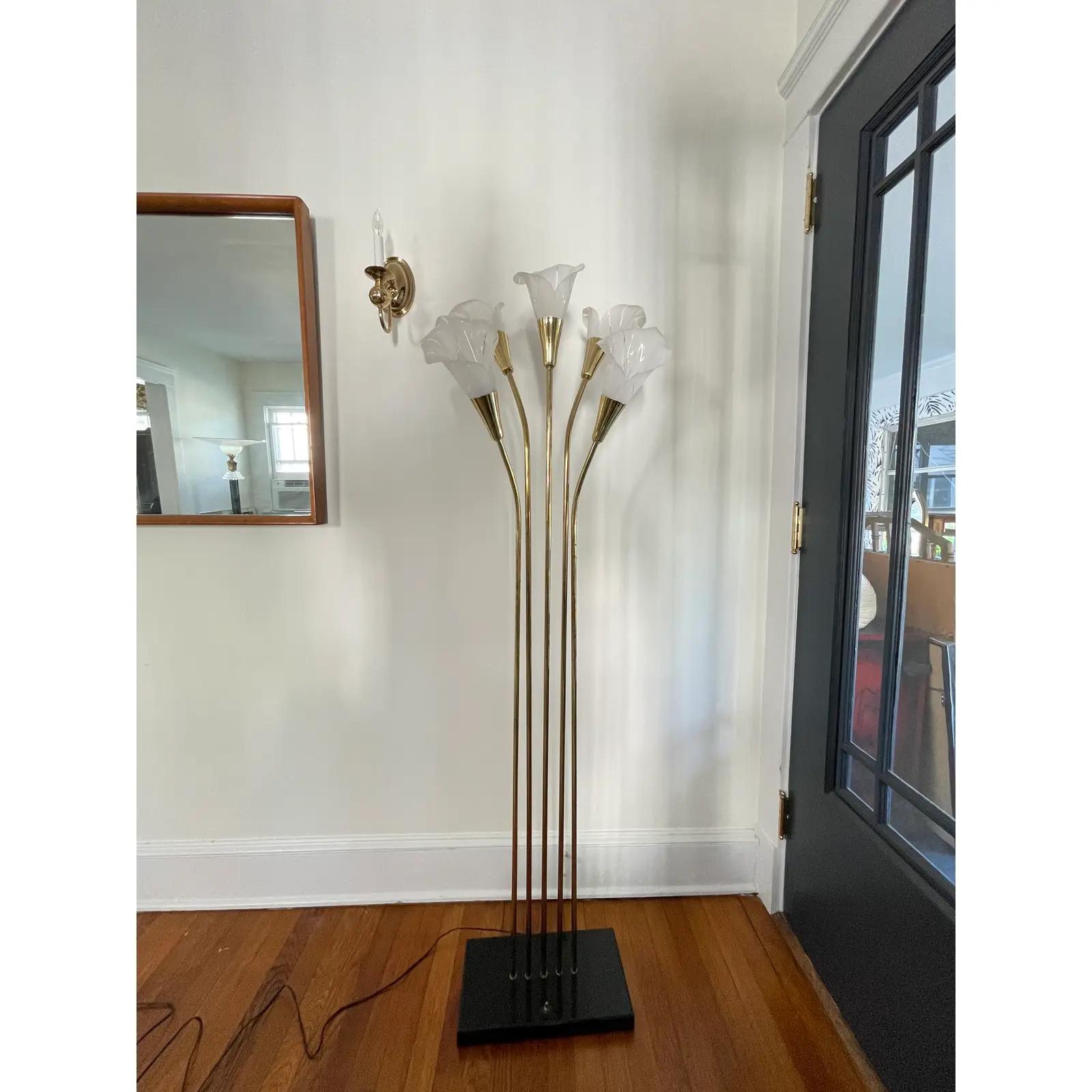 Unique Calla Lily Floor Lamp. 5 arm. Brass. 3 way to control mood lighting. Acrylic shades with brass stems.
Curbside to NYC/Philly $400