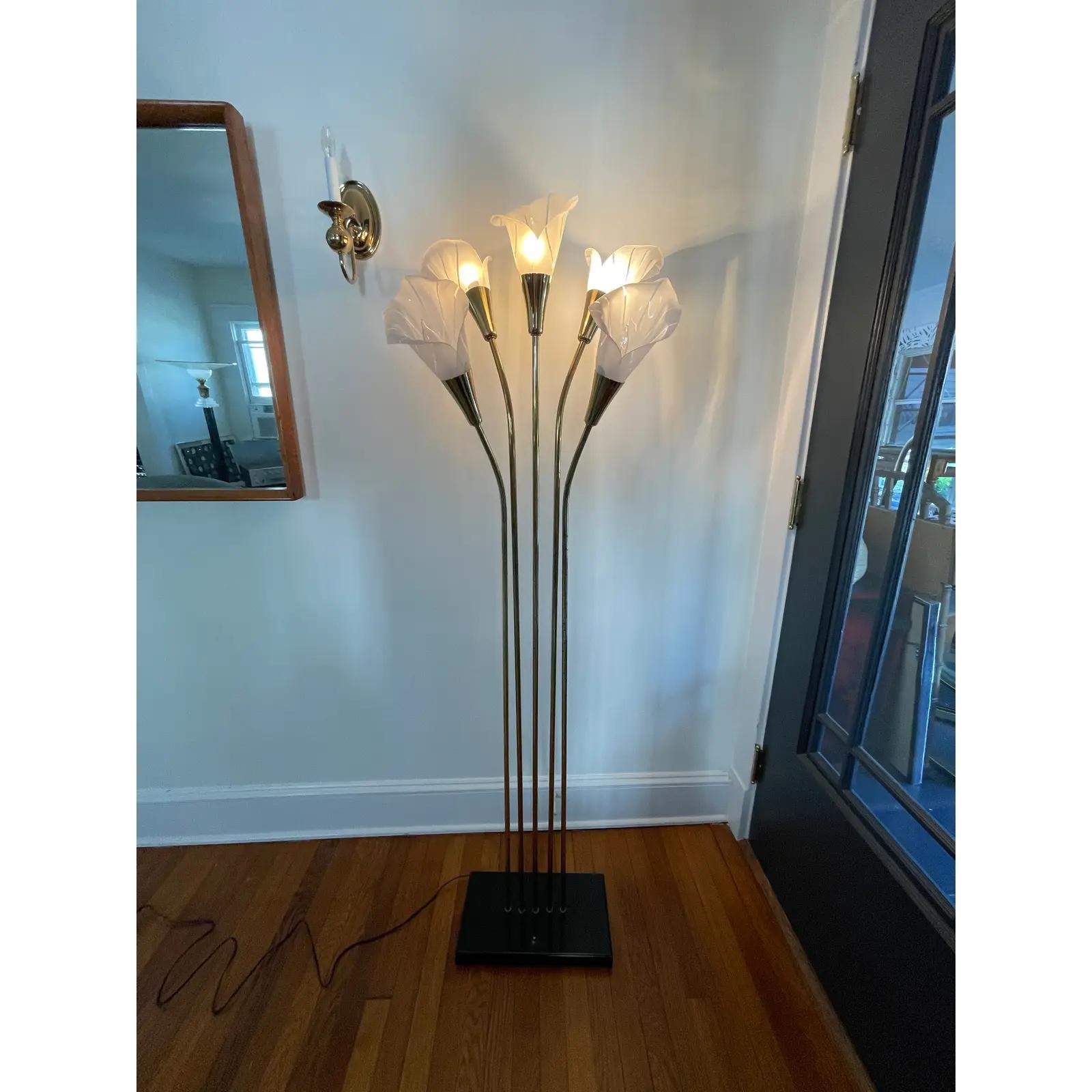 Hollywood Regency Calla Lily Flower Brass Floor Lamp For Sale