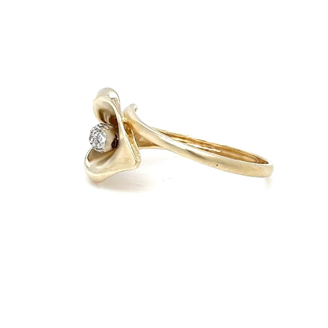 Calla Lily Yellow Gold Wrap Ring In Good Condition For Sale In Coral Gables, FL