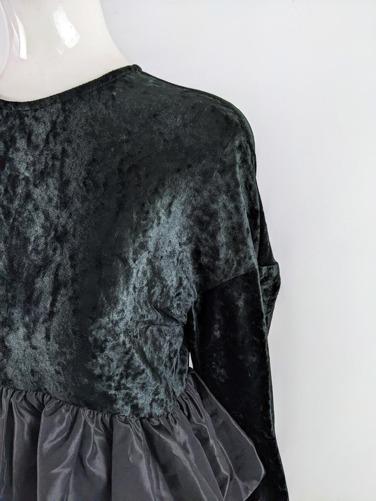 Callaghan by Romeo Gigli Darkest Green & Black Velvet Dress with Taffeta Peplum In Excellent Condition For Sale In Doncaster, South Yorkshire
