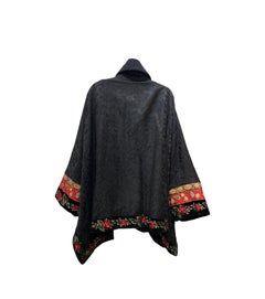 Callaghan Fall Winter 1990 by Romeo Gigli red roses Balck Cape