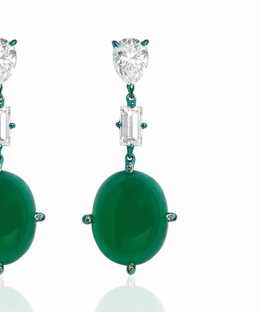 A tribute to an immense artist, a woman of heart and elegance, the diamonds, titanium and  green agate “Callas” pair of earrings are a modern version of classic glamour. Featuring a total 1,188cts diamonds, versatile and light, they suit any moment