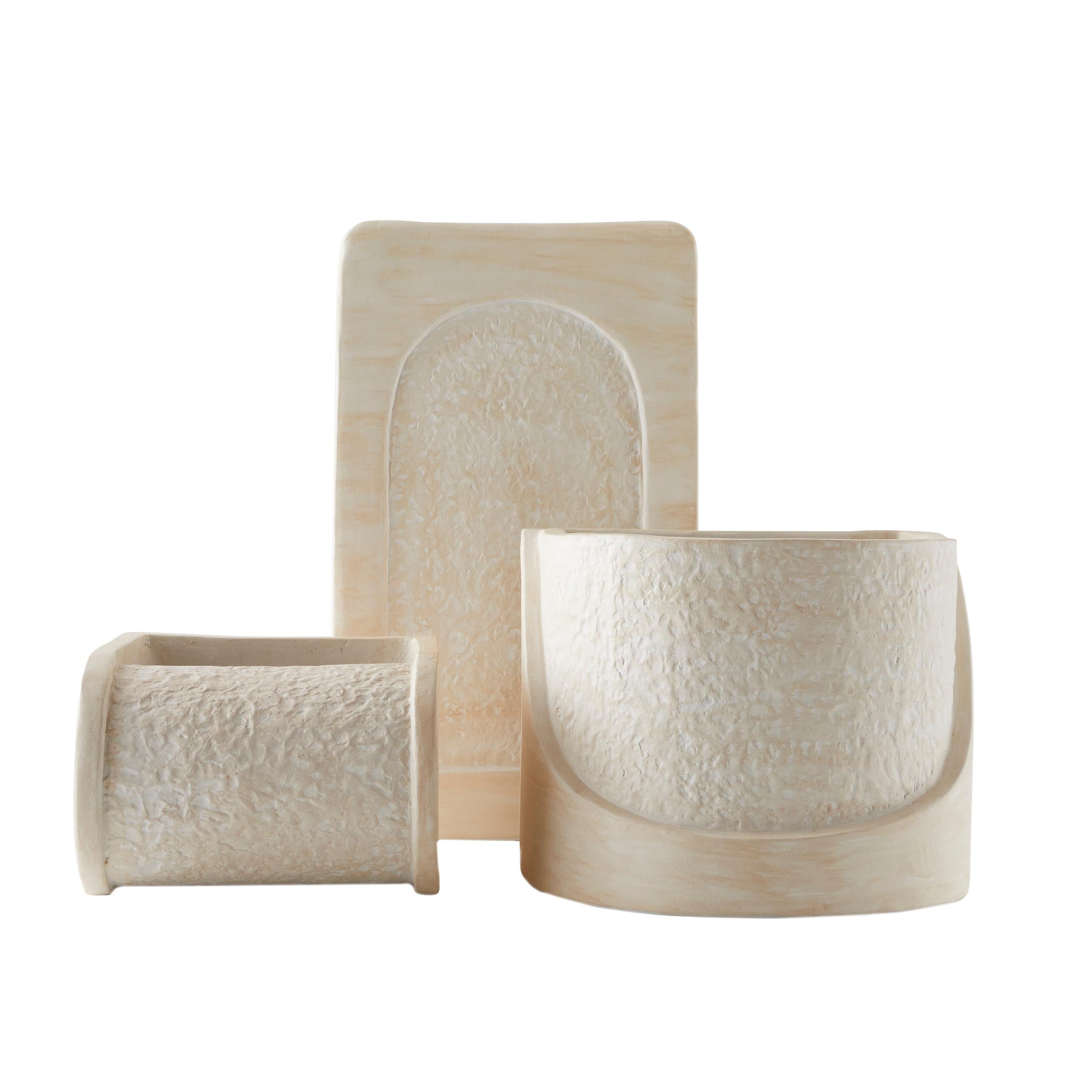 Jardineras Callie, Lote de 3 AVS07 - Talladas, Terracota Marfil Filipino en venta
