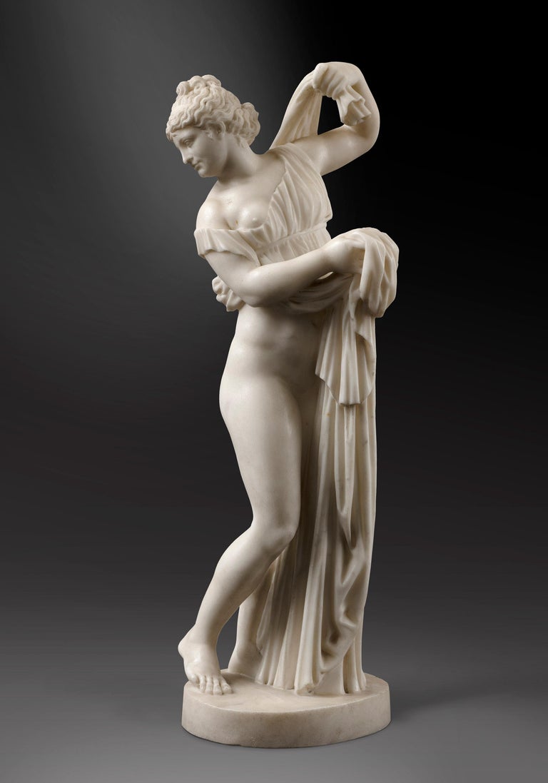 Garden Statue Depicting the Callipygian Venus For Sale at 1stDibs