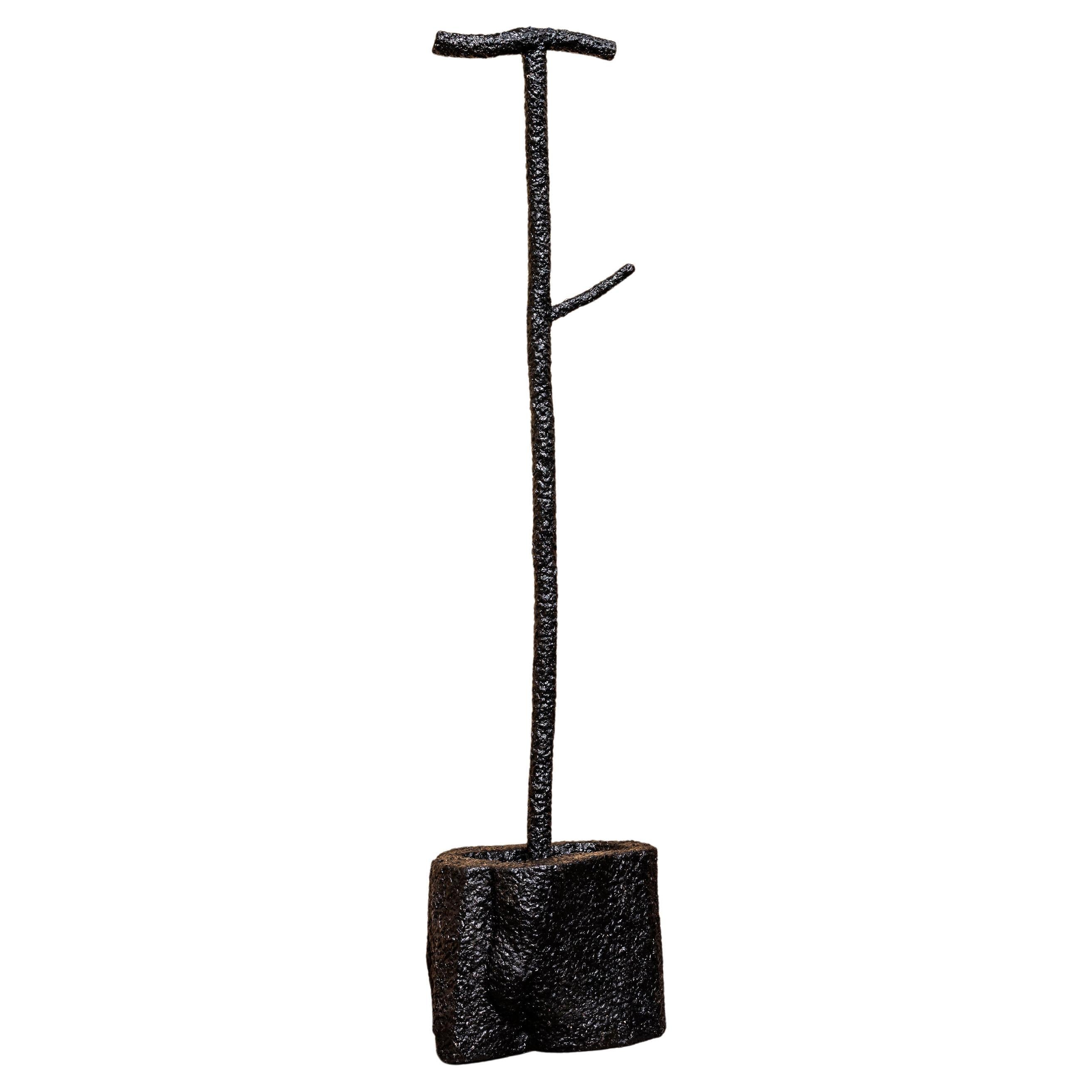 Calor Coatrack von Fango Studio