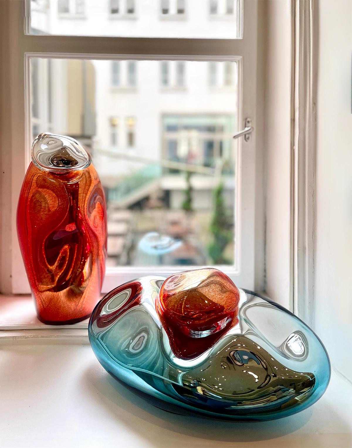 Turc Miroir argenté sculpté en verre soufflé à la main Calsilica I par Homa en vente