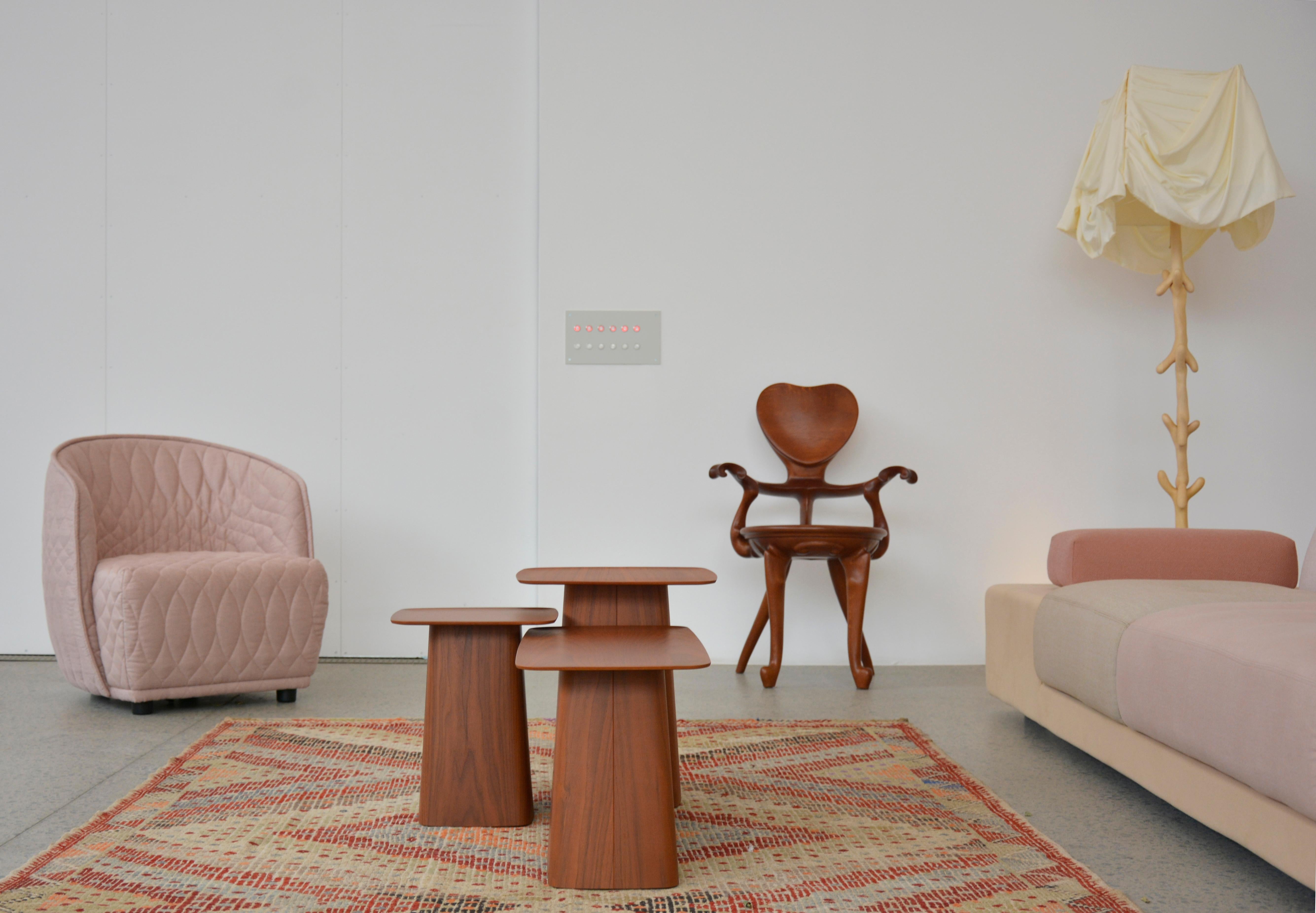 Oak Calvet armchair in wood heart shape by Antoni Gaudi For Sale