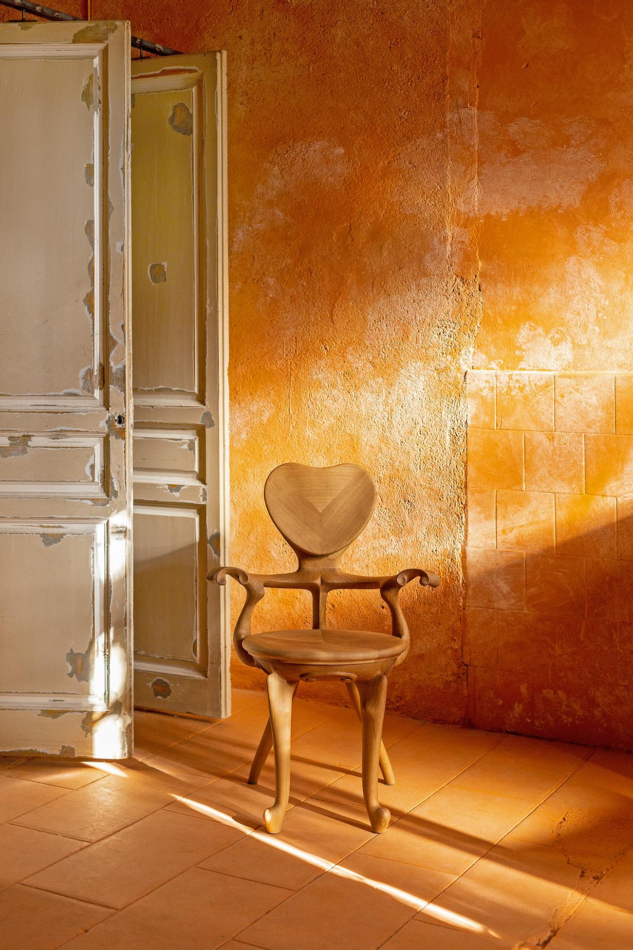 Calvet Sessel von Antonio Gaudi, Eiche massiv, modernistisches spanisches Design (Eichenholz) im Angebot