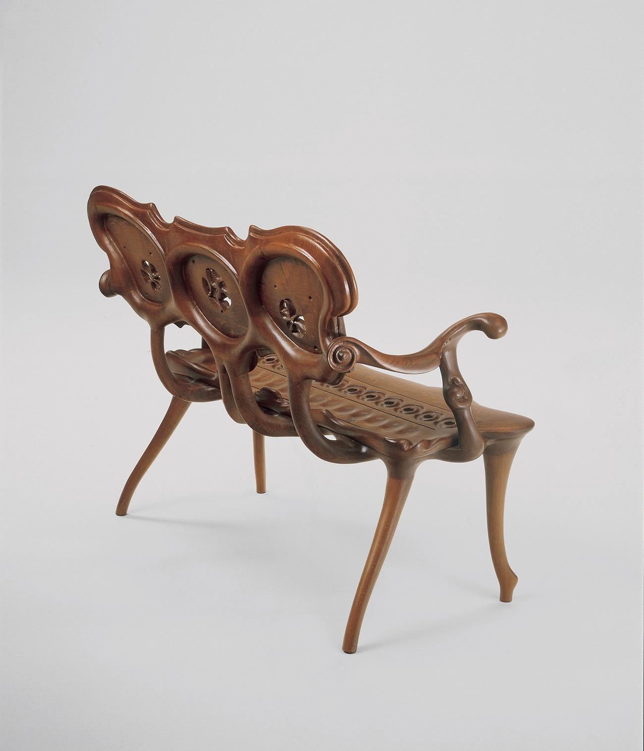 Calvet bench, Antonio Gaudí
1902
Dimensions: 118 x 54 x 95 cm
Materials: Solid oak varnished

Solid dark varnished oak 

Antoni Gaudí (1852/1926) is, without doubt, the most internationally well-known Spanish architect. But is not only his buildings