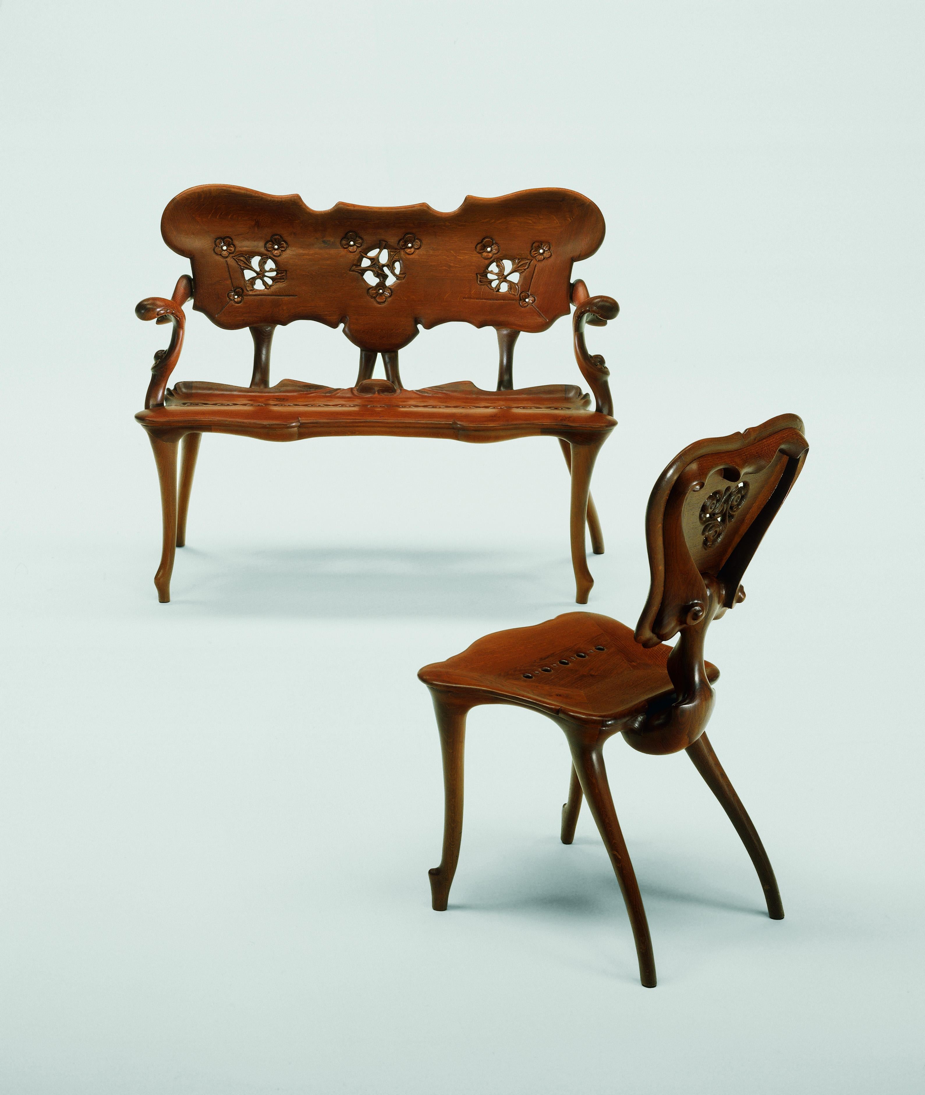 Calvet Stuhl, von Antoni Gaudi, Eiche massiv, Spanisch, Modernist (Art nouveau) im Angebot