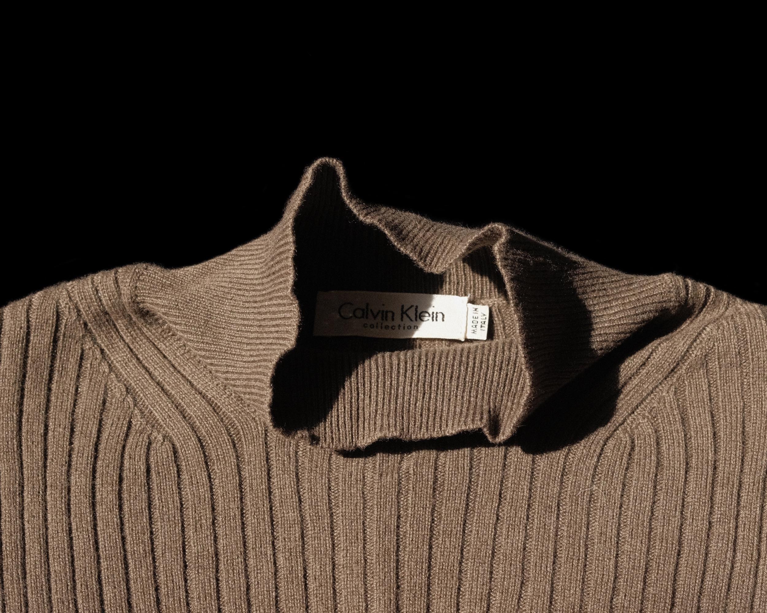 Calvin Klein Cashmere Sleeveless Turtleneck Neutral Small Italy 1990's  For Sale 1