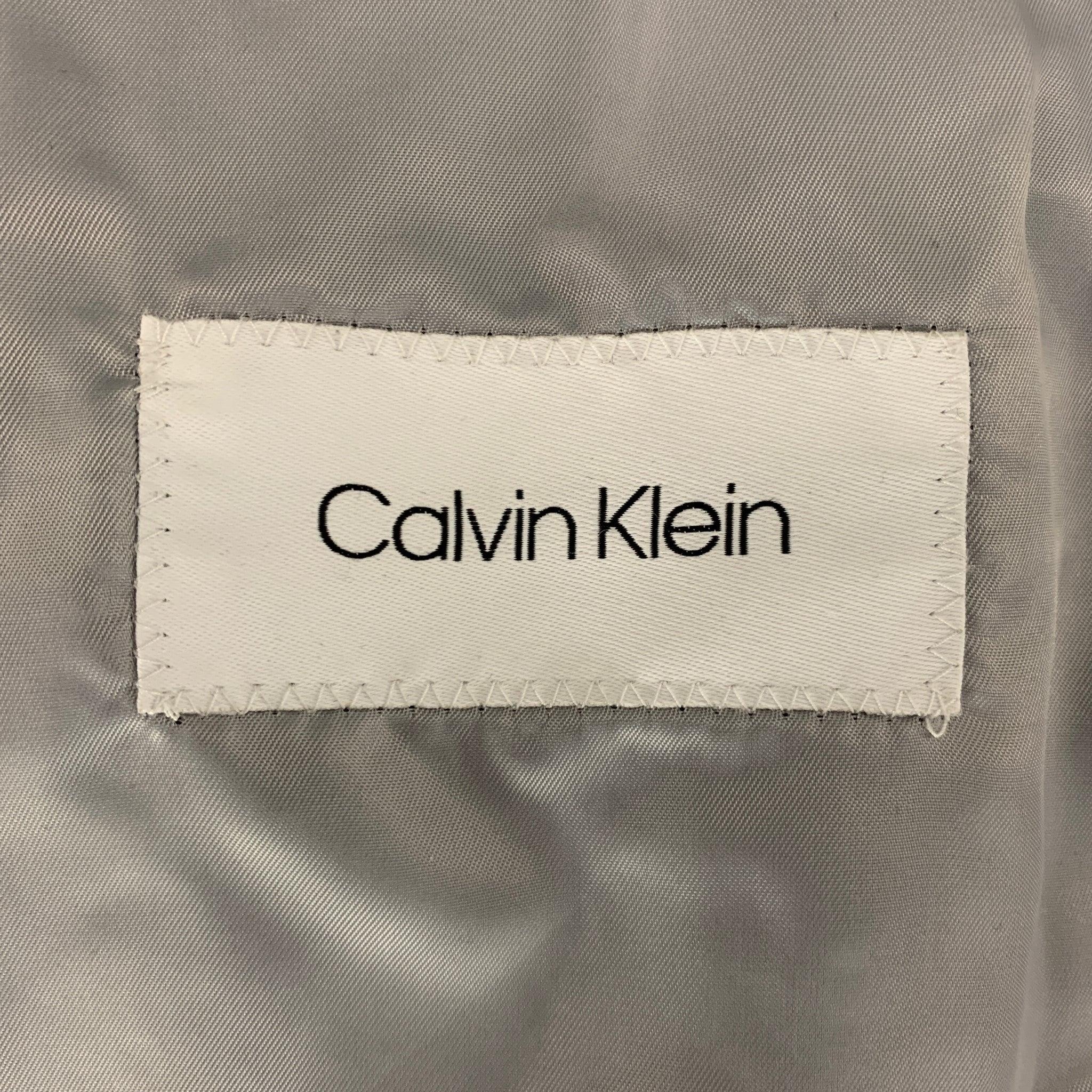 CALVIN KLEIN Chest Size 40 Size 40 Navy Solid Polyester / Wool Peacoat Coat For Sale 1
