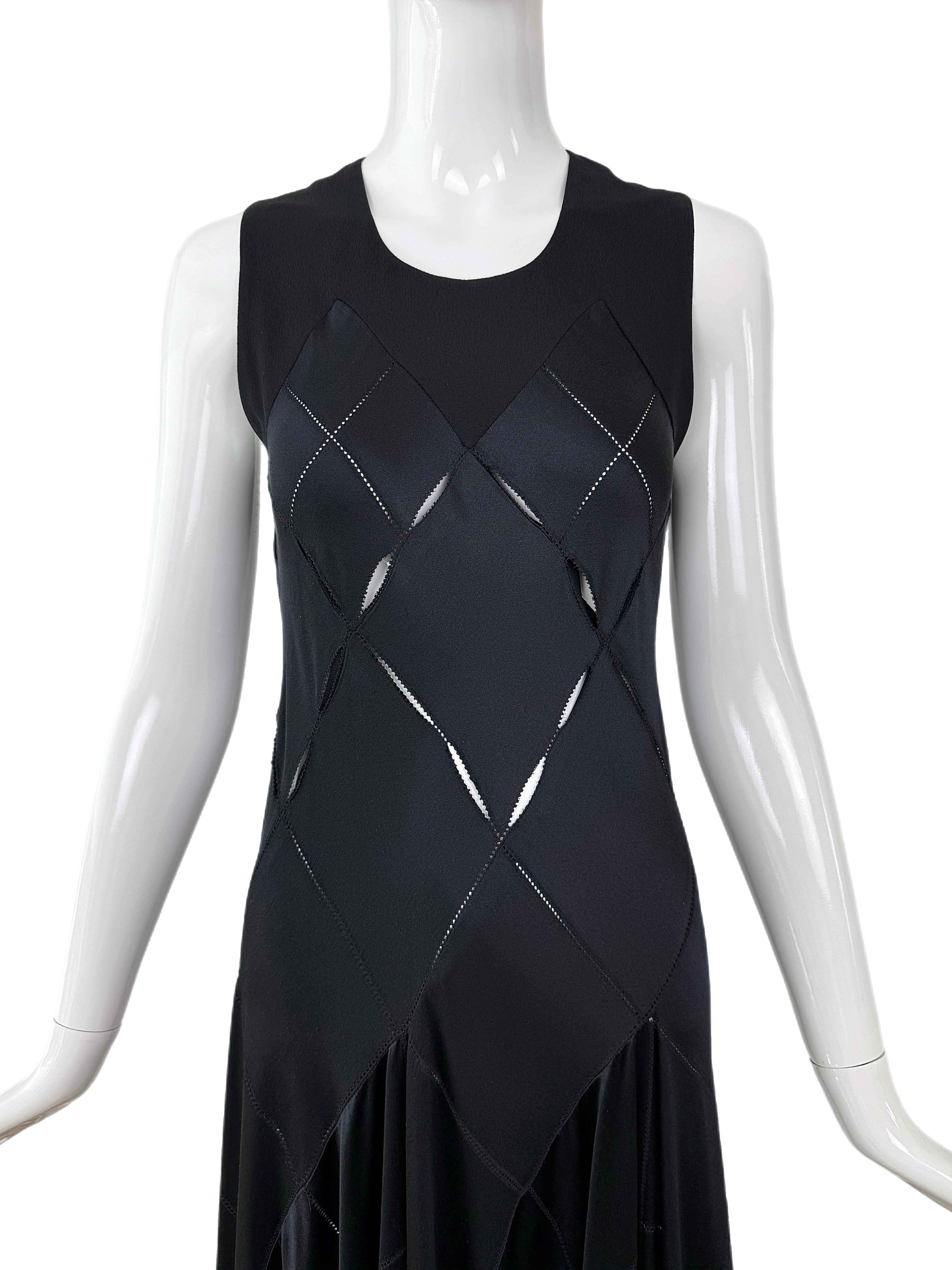 CALVIN KLEIN COLLECTION 2002 Vintage Runway Silk Cut Out Abendkleid Maxikleid im Zustand „Gut“ im Angebot in Leonardo, NJ