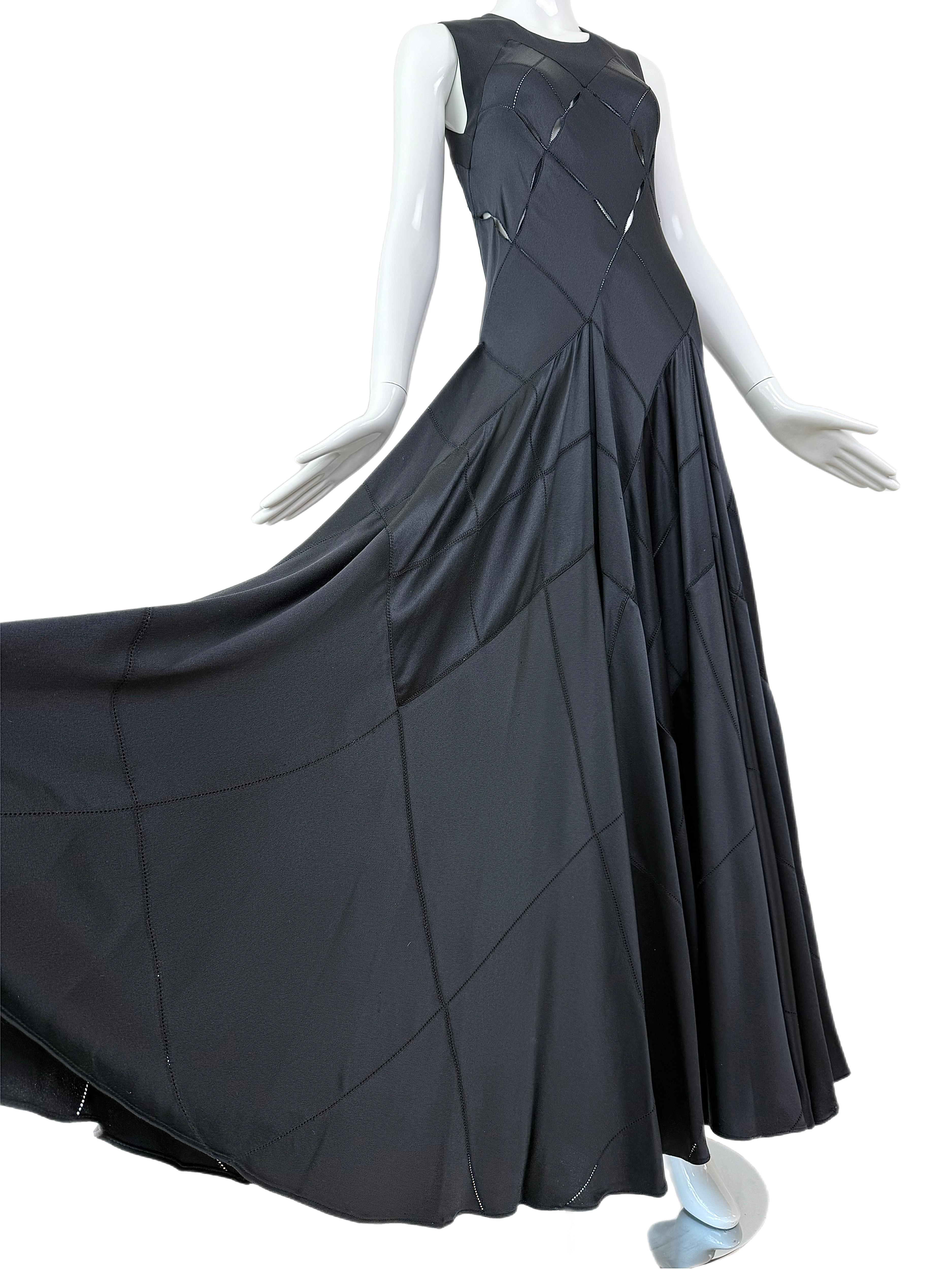 CALVIN KLEIN COLLECTION 2002 Vintage Runway Silk Cut Out Abendkleid Maxikleid im Angebot 1