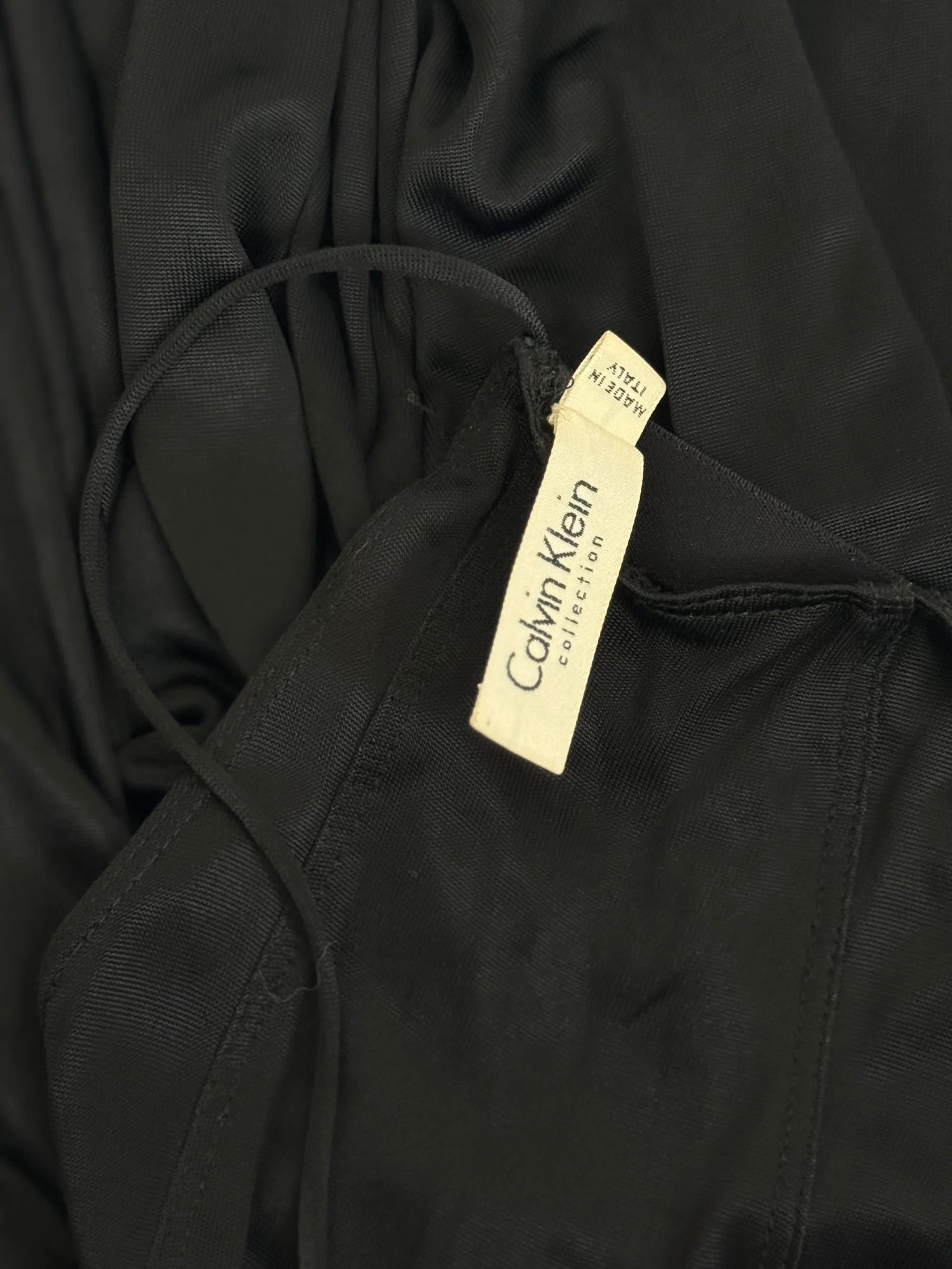 Calvin Klein Collection Schwarzes konturiertes Kleid, SS 2003 im Angebot 5