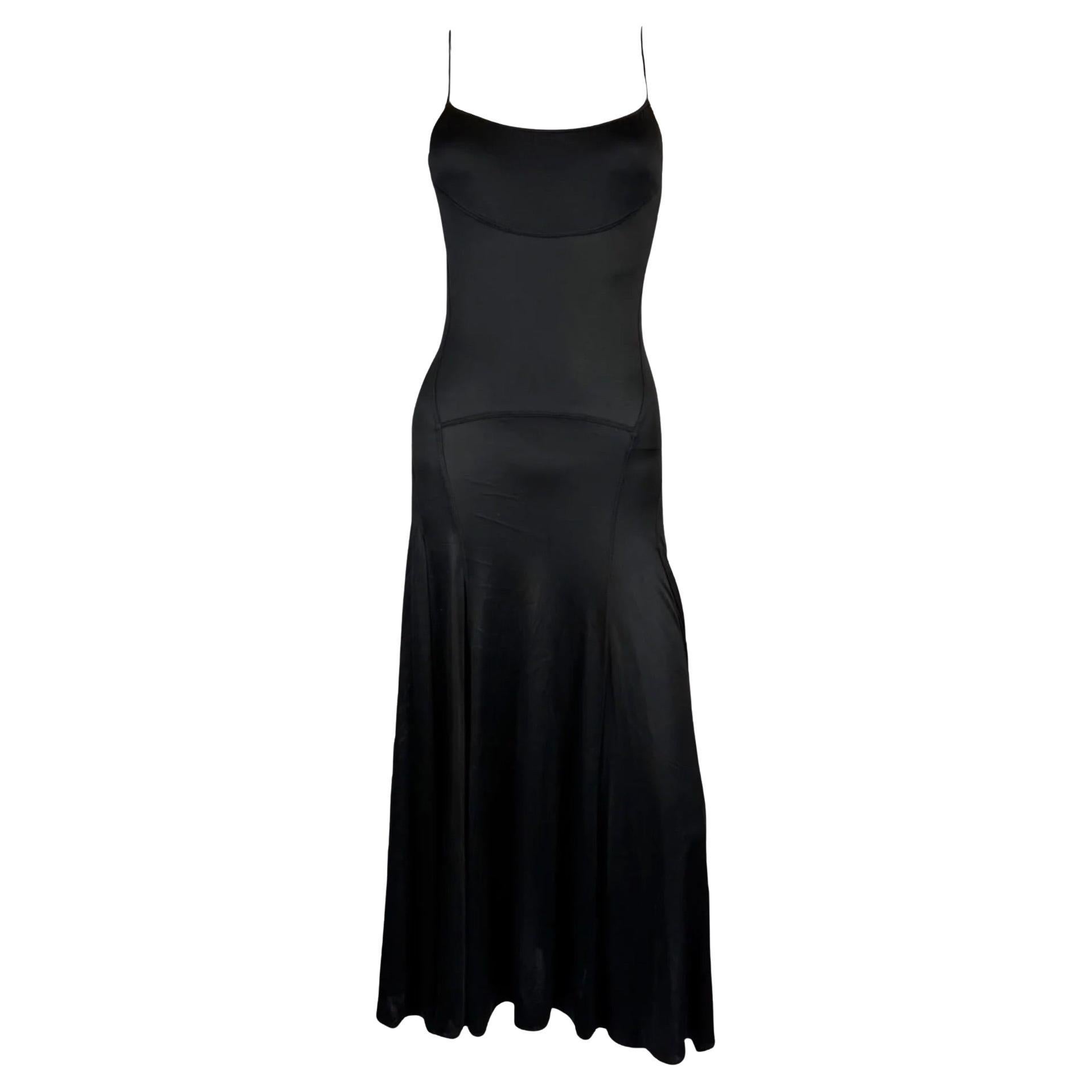 Calvin Klein Collection Schwarzes konturiertes Kleid, SS 2003 im Angebot