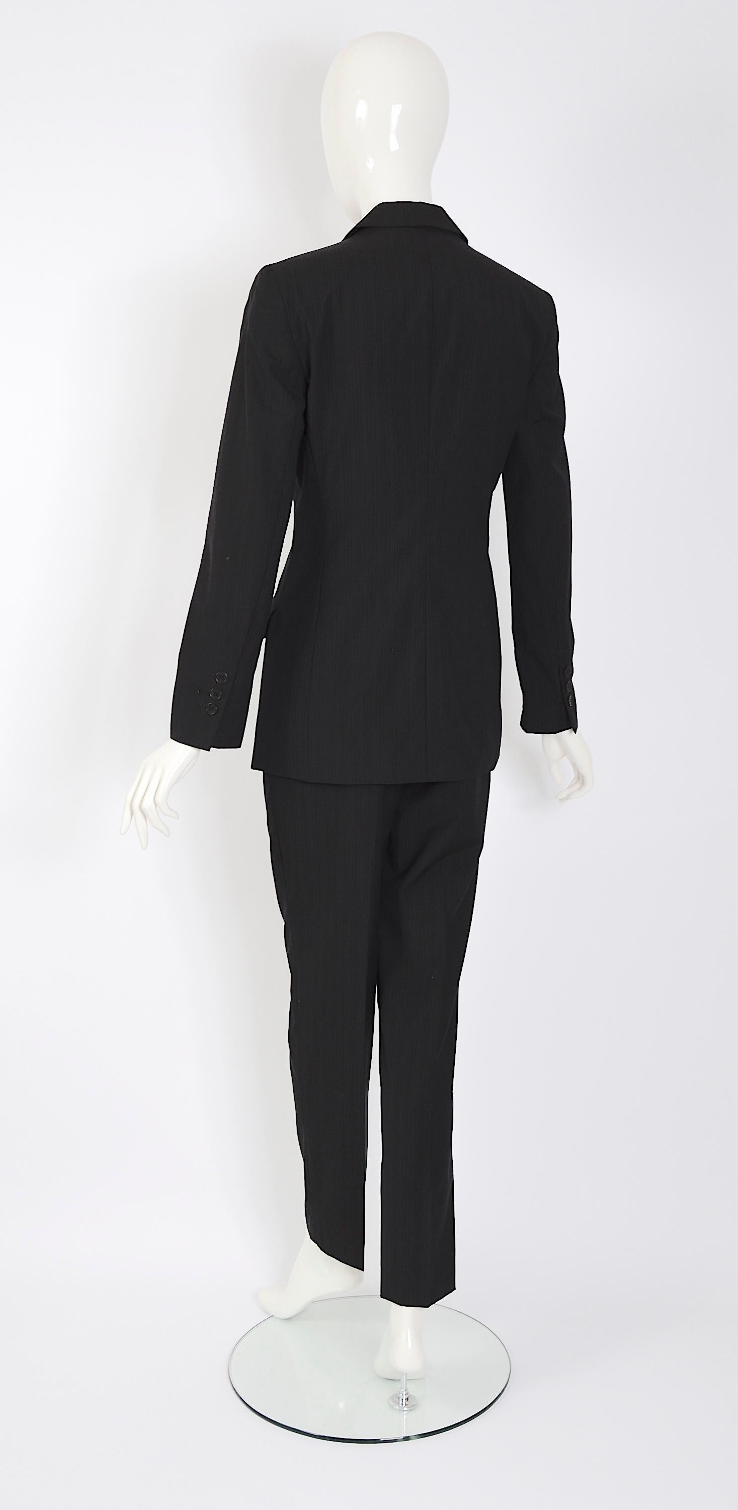 Calvin Klein collection by Calvin Klein vintage 1990's costume sur mesure à rayures. Excellent état - En vente à Antwerp, BE