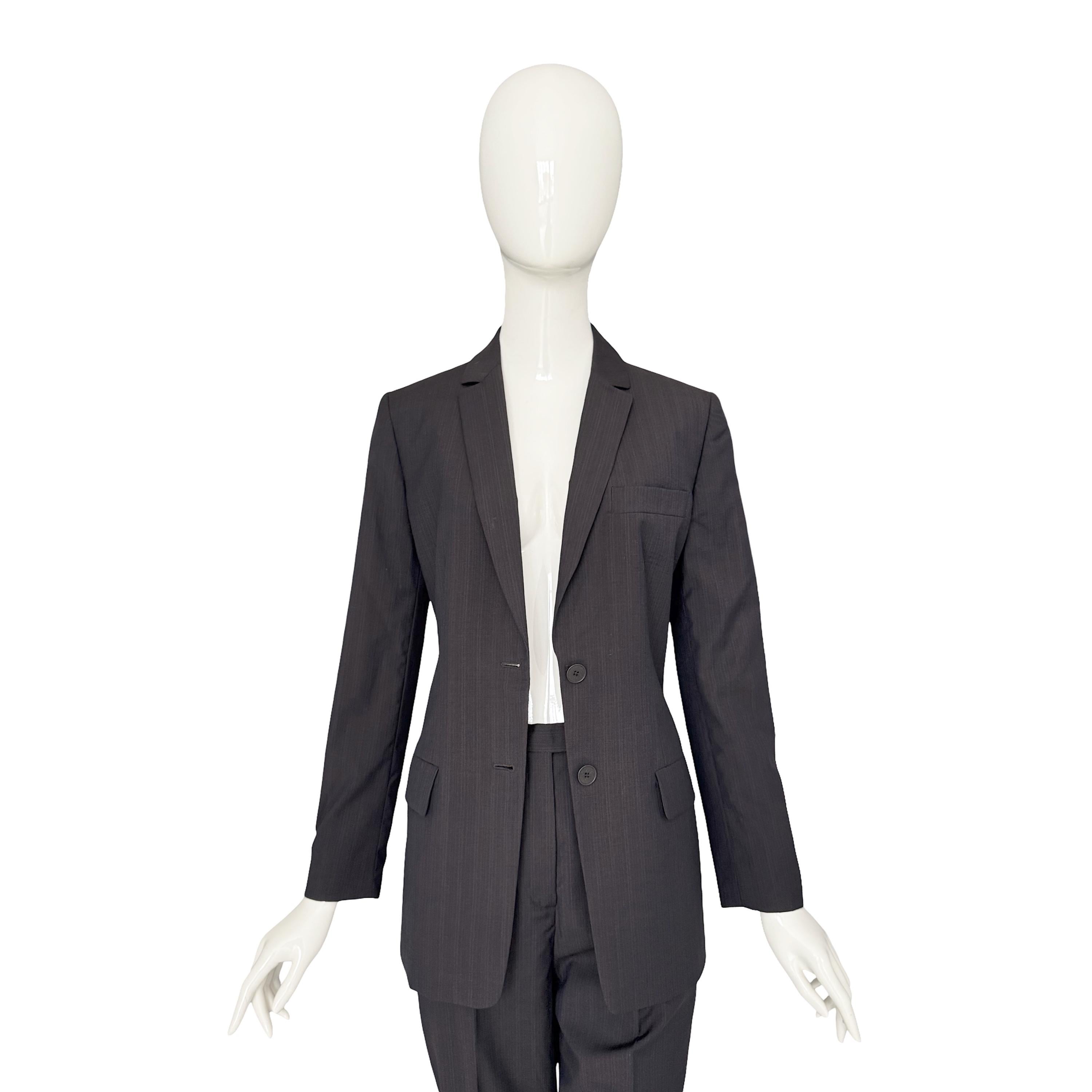 Calvin Klein Collection by Calvin Vintage Traje a rayas a medida de los años 90 Negro en venta