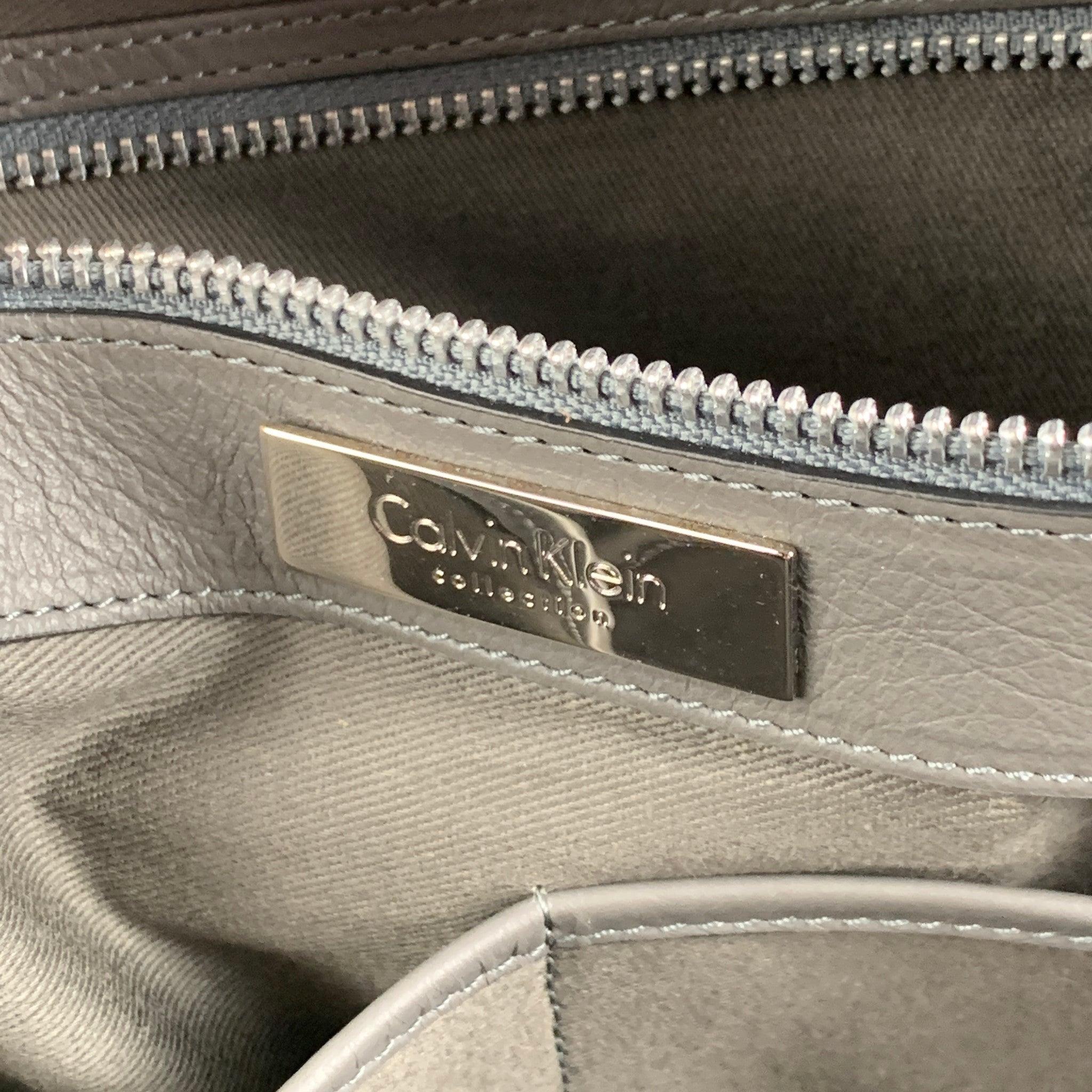 CALVIN KLEIN COLLECTION Grey Leather Travel Bag For Sale 4