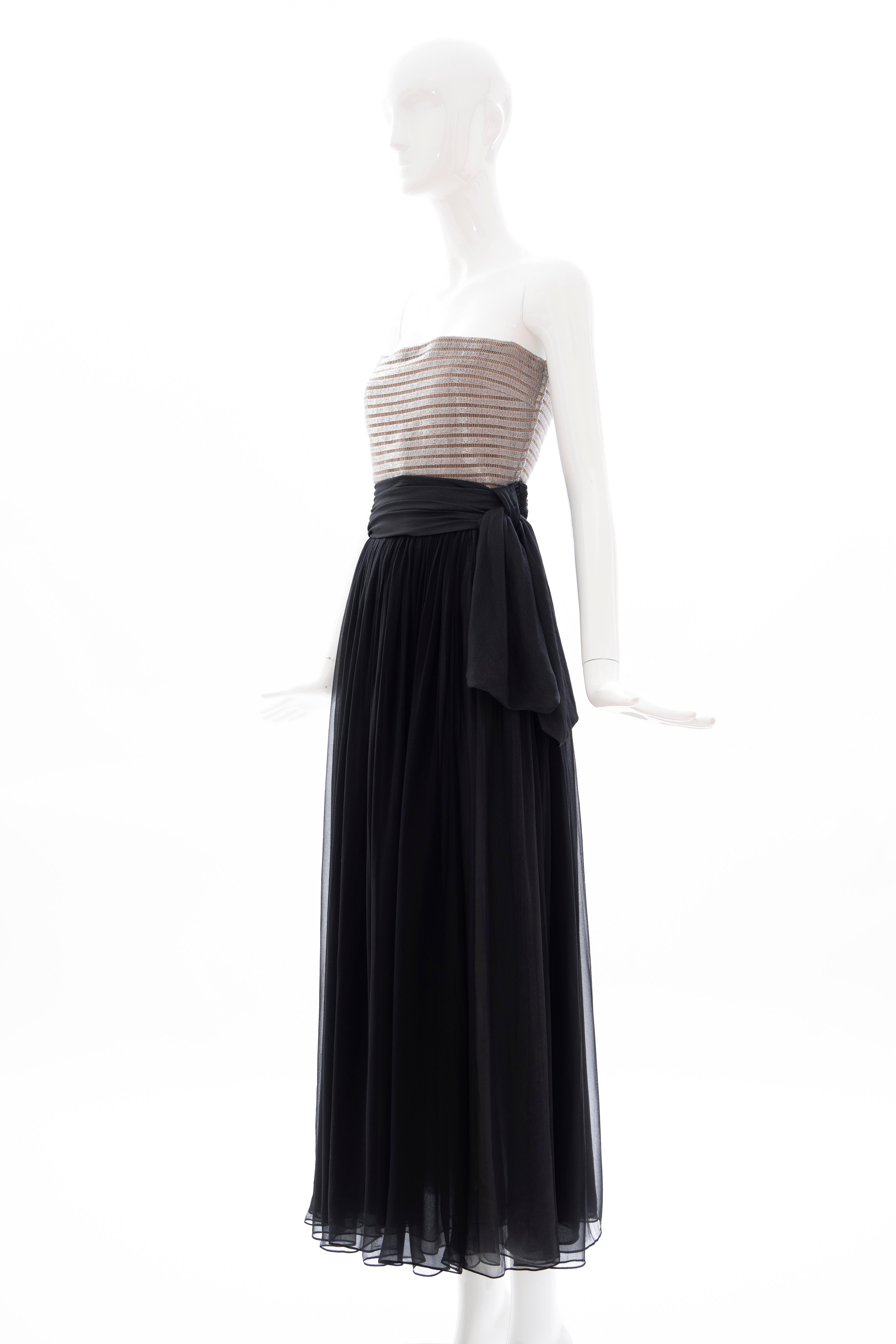 Calvin Klein Collection Runway Strapless Silk Chiffon Evening Dress, Spring 1989 For Sale 2