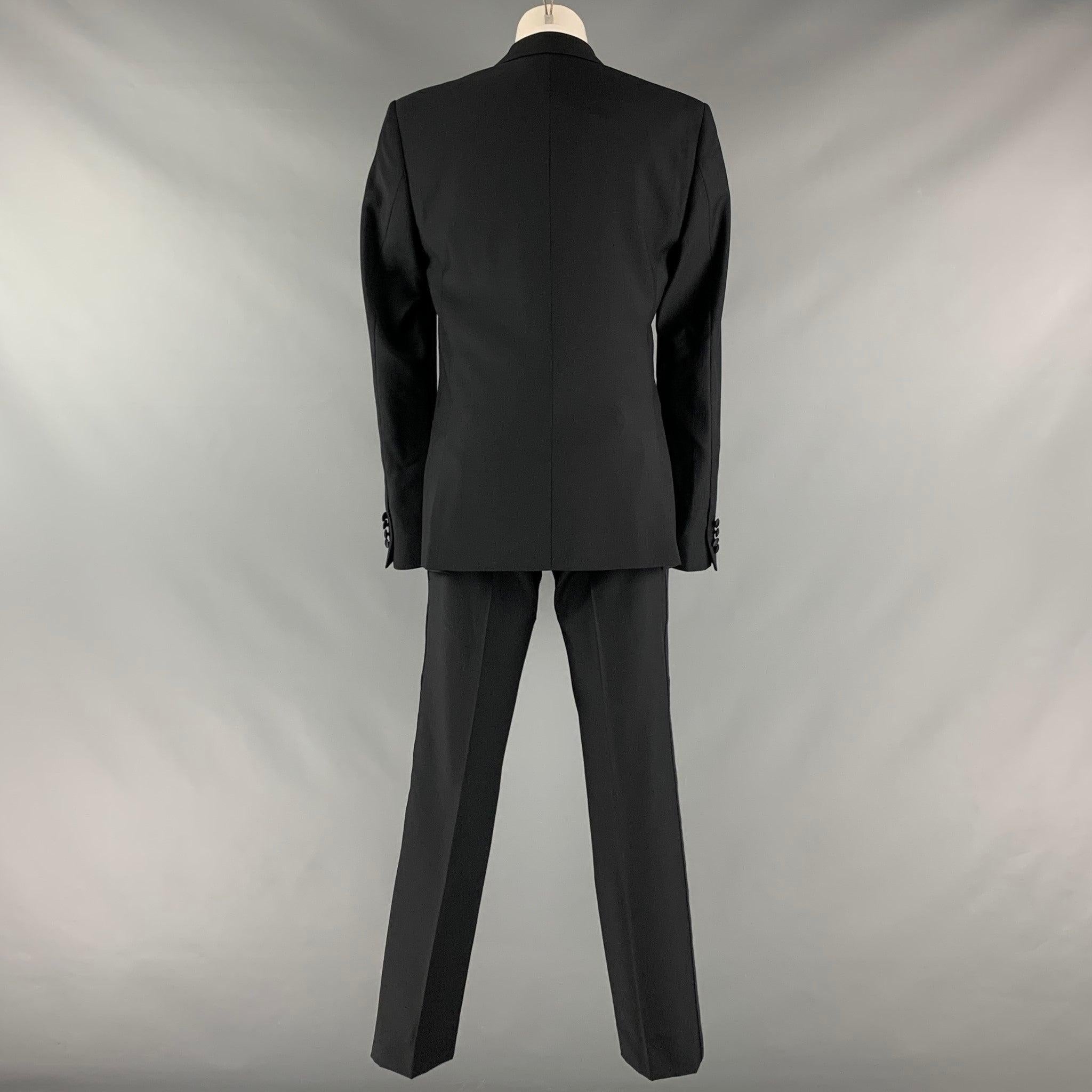 CALVIN KLEIN COLLECTION Size 34 Black Solid Wool Peak Lapel Tuxedo For Sale 1