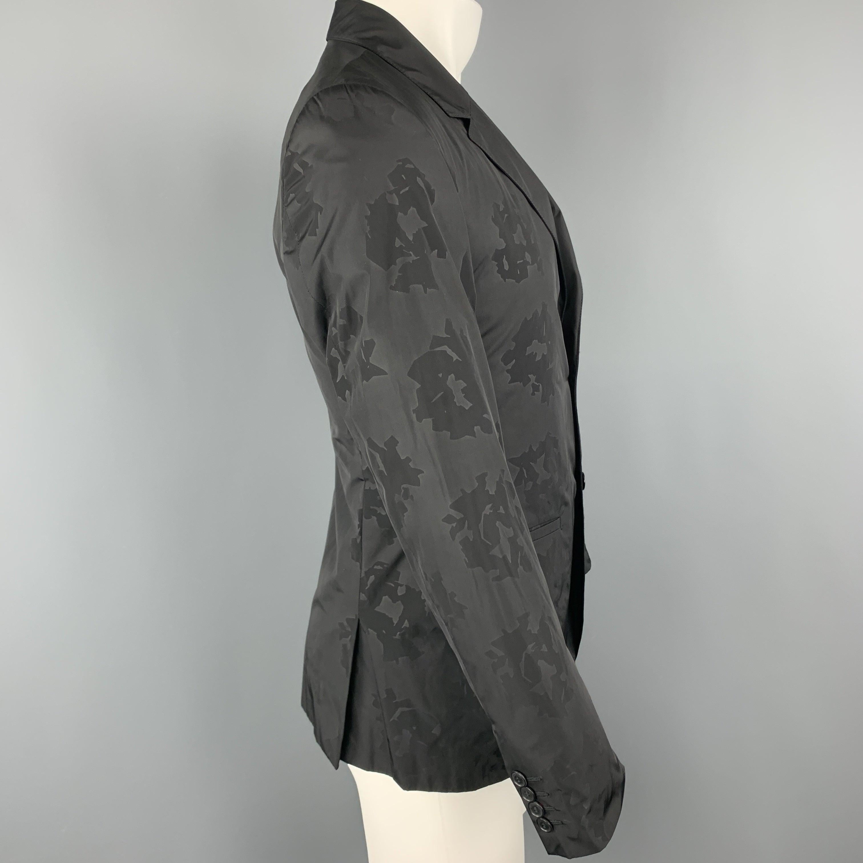CALVIN KLEIN COLLECTION Size 36 Black on Black Floral Notch Lapel Sport Coat For Sale 1