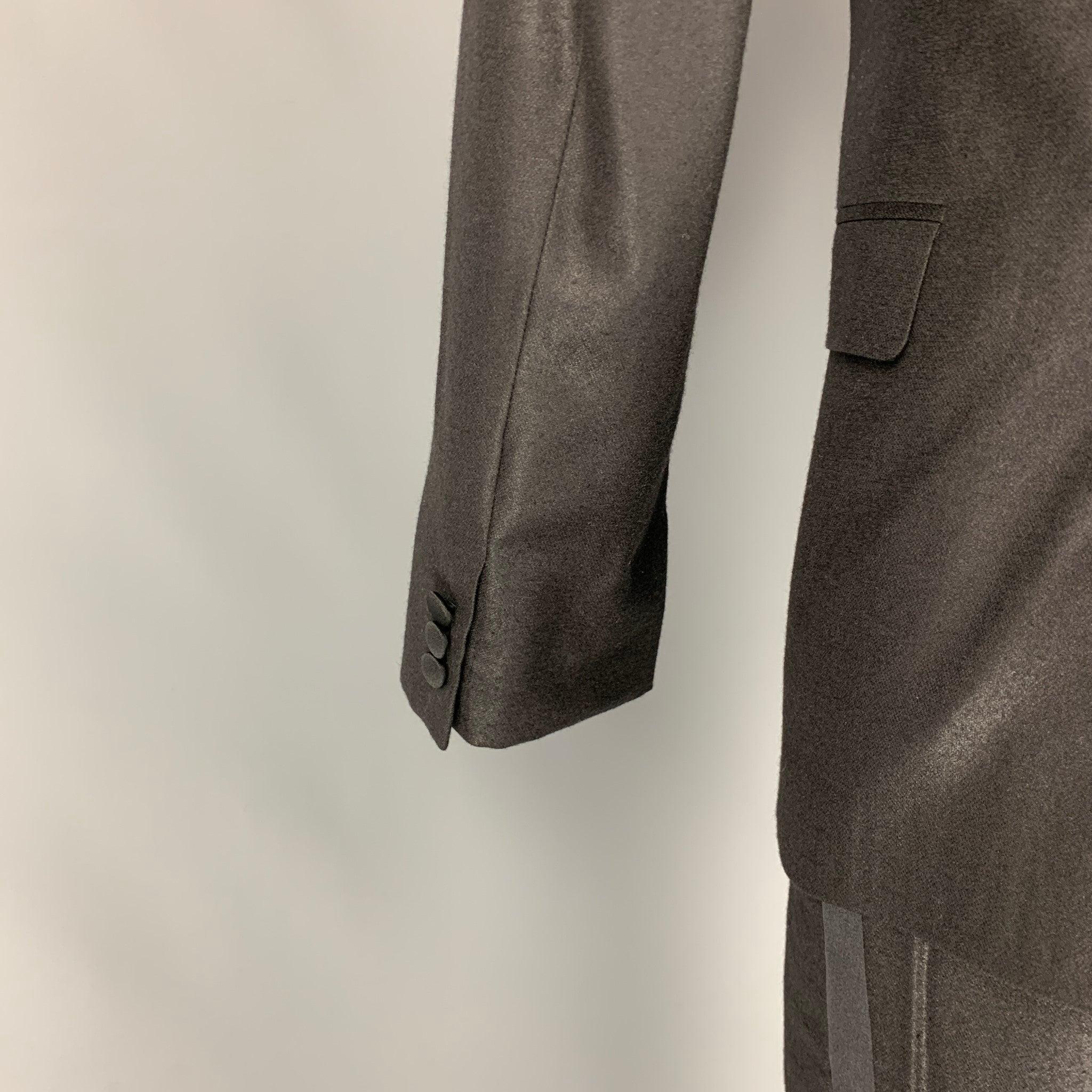 CALVIN KLEIN COLLECTION Size 36 Black Sparkle Wool Peak Lapel Tuxedo For Sale 1