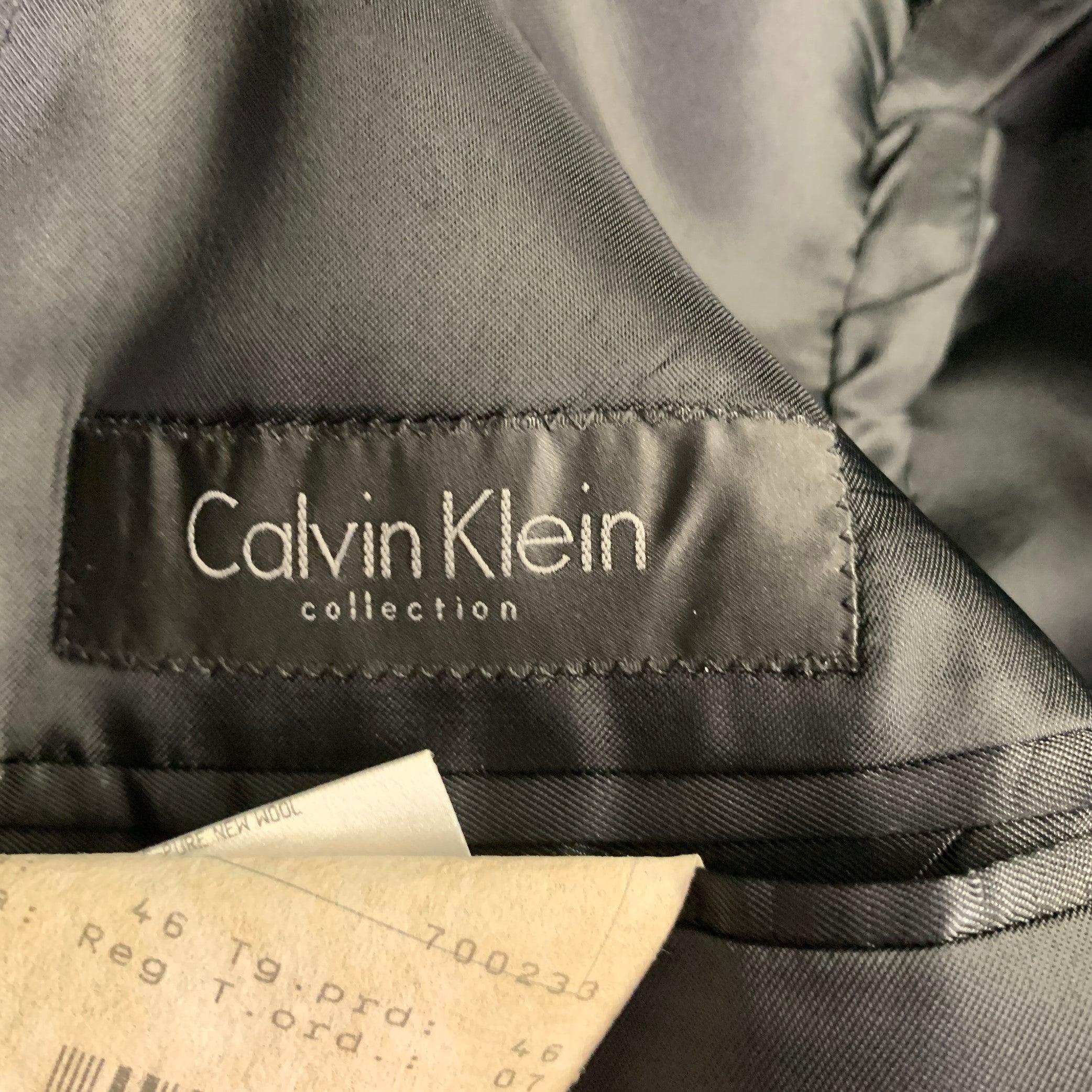 CALVIN KLEIN COLLECTION Size 36 Black Wool Peak Lapel Sport Coat For Sale 2