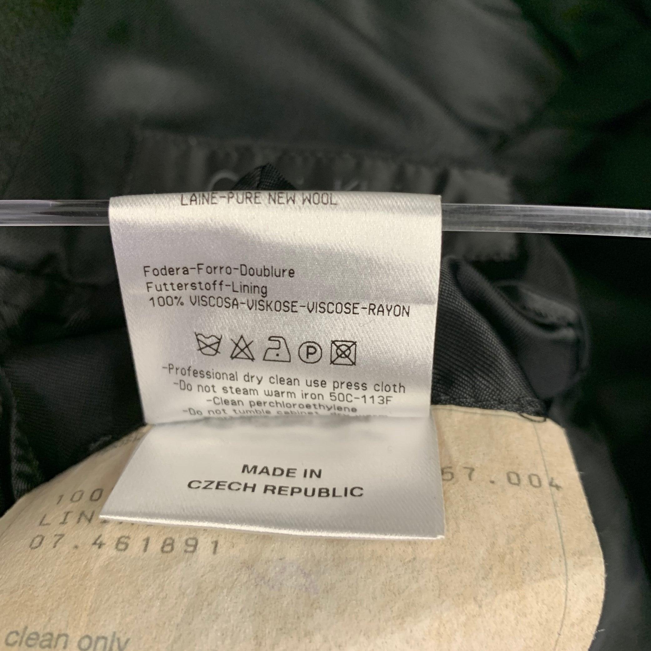 CALVIN KLEIN COLLECTION Size 36 Black Wool Peak Lapel Sport Coat For Sale 4