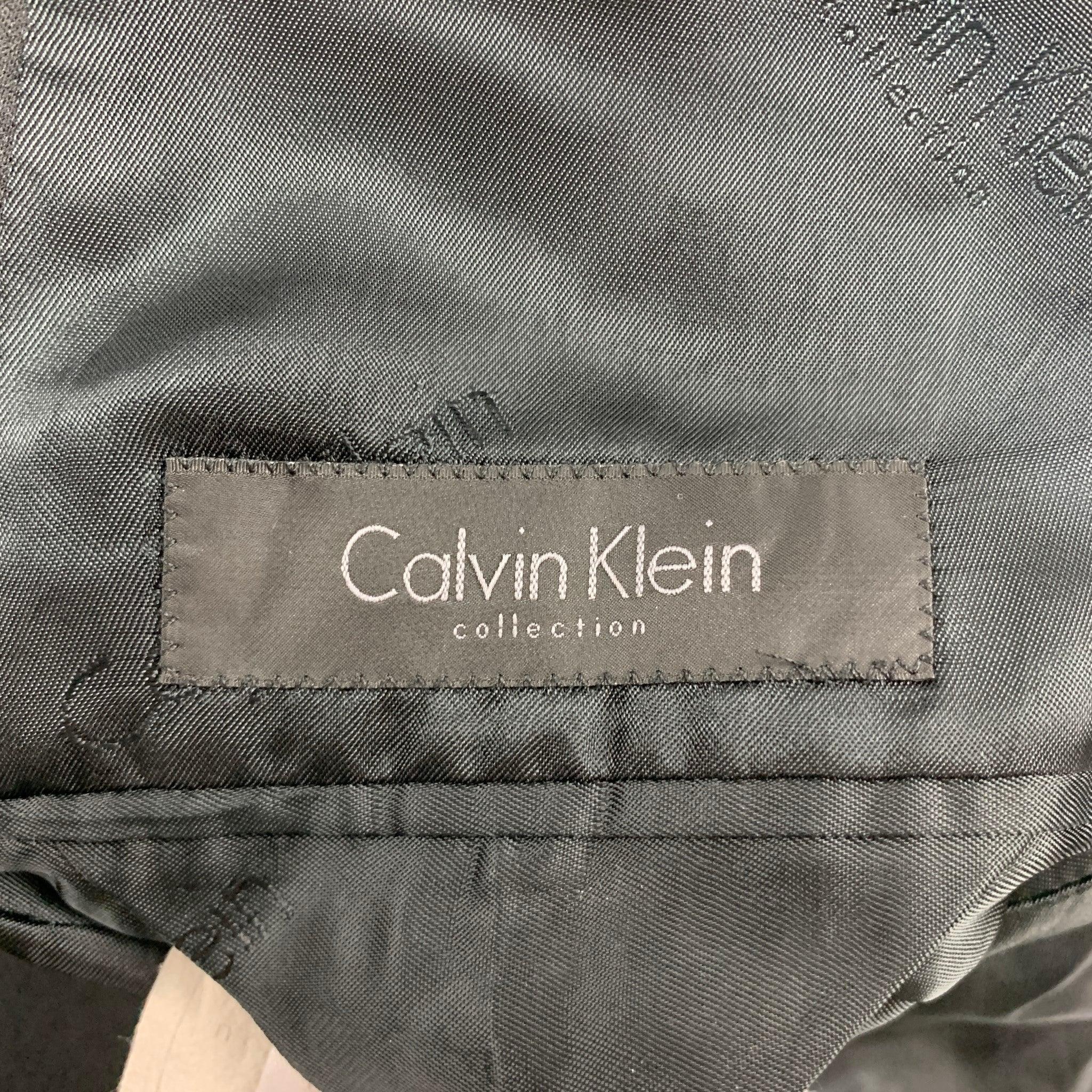 CALVIN KLEIN COLLECTION Size 36 Black Wool Peak Lapel Tuxedo Sport Coat For Sale 4