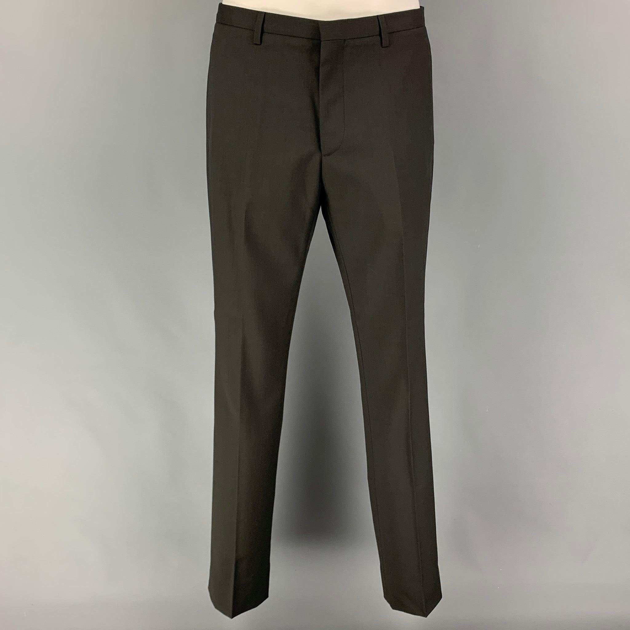 CALVIN KLEIN COLLECTION Size 36 Charcoal Wool Notch Lapel Suit For Sale 2