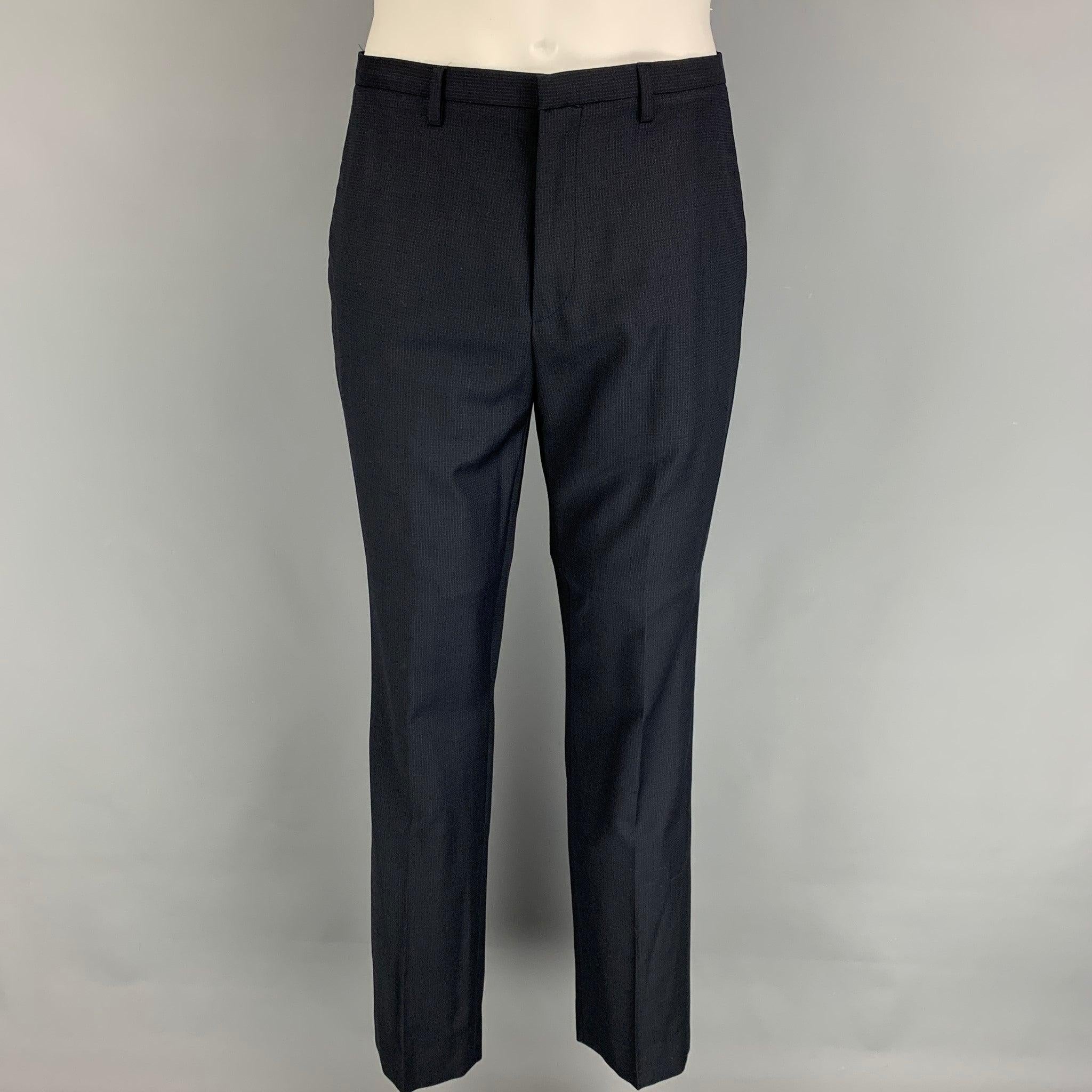 CALVIN KLEIN COLLECTION Size 36 Navy Grid Wool Peak Lapel Suit For Sale 2