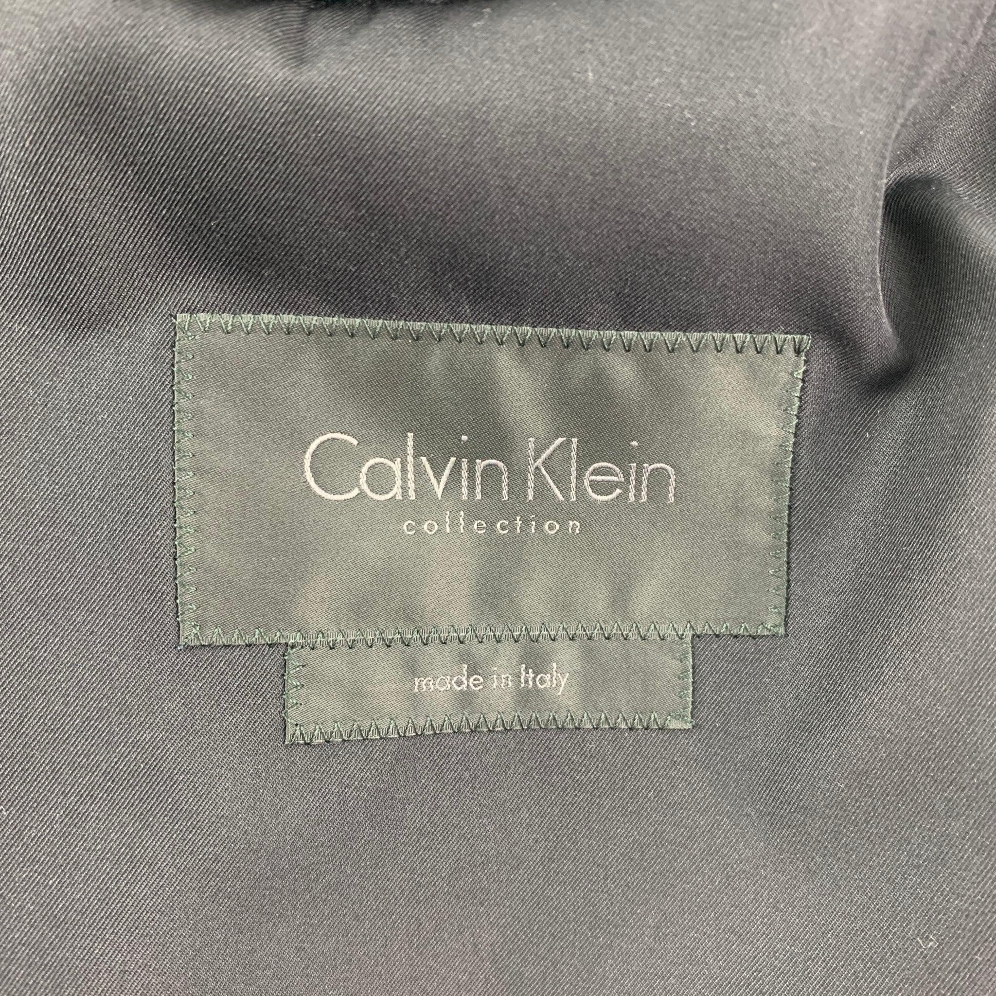 CALVIN KLEIN COLLECTION Size 38 Black Silk Notch Lapel Lightweight Coat For Sale 5