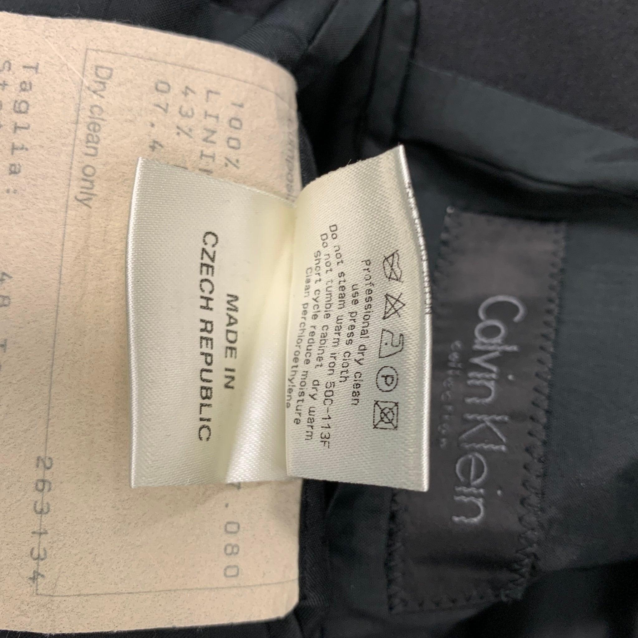CALVIN KLEIN COLLECTION Size 38 Black Solid Wool Peak Lapel 32 32 Tuxedo For Sale 6