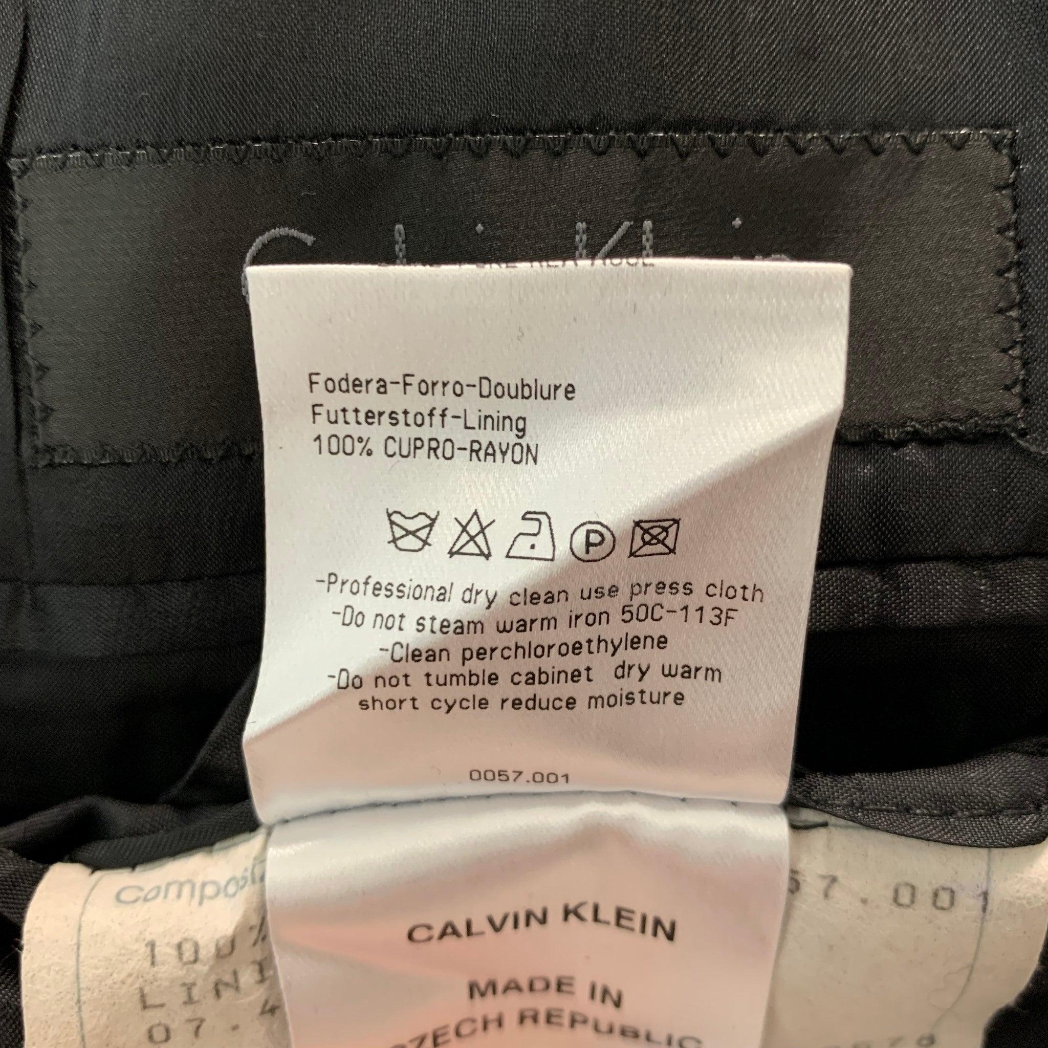 CALVIN KLEIN COLLECTION Size 38 Black Solid Wool Peak Lapel Tuxedo For Sale 6