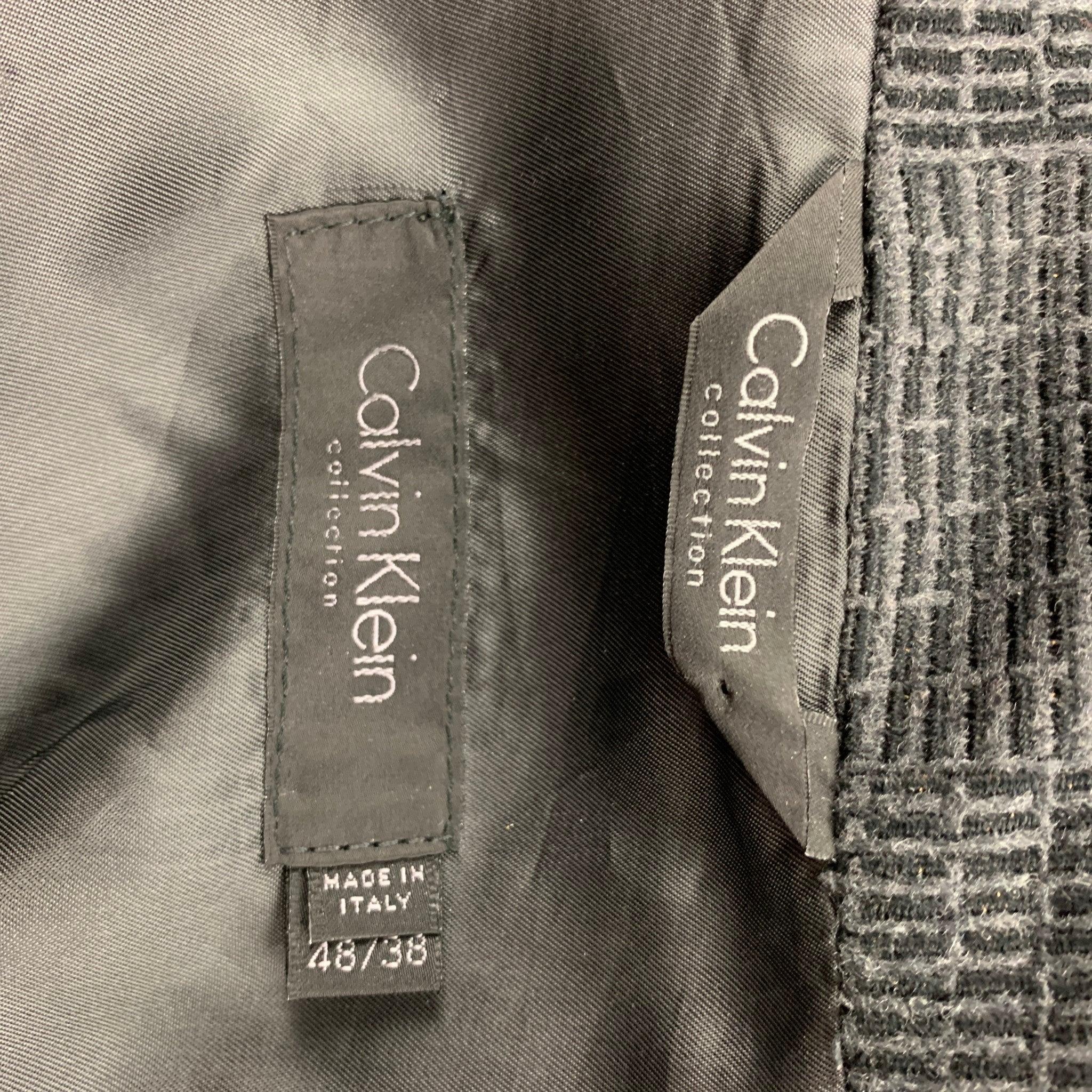 CALVIN KLEIN COLLECTION Size 38 Charcoal Black Textured Wool / Cashmere Jacket For Sale 4