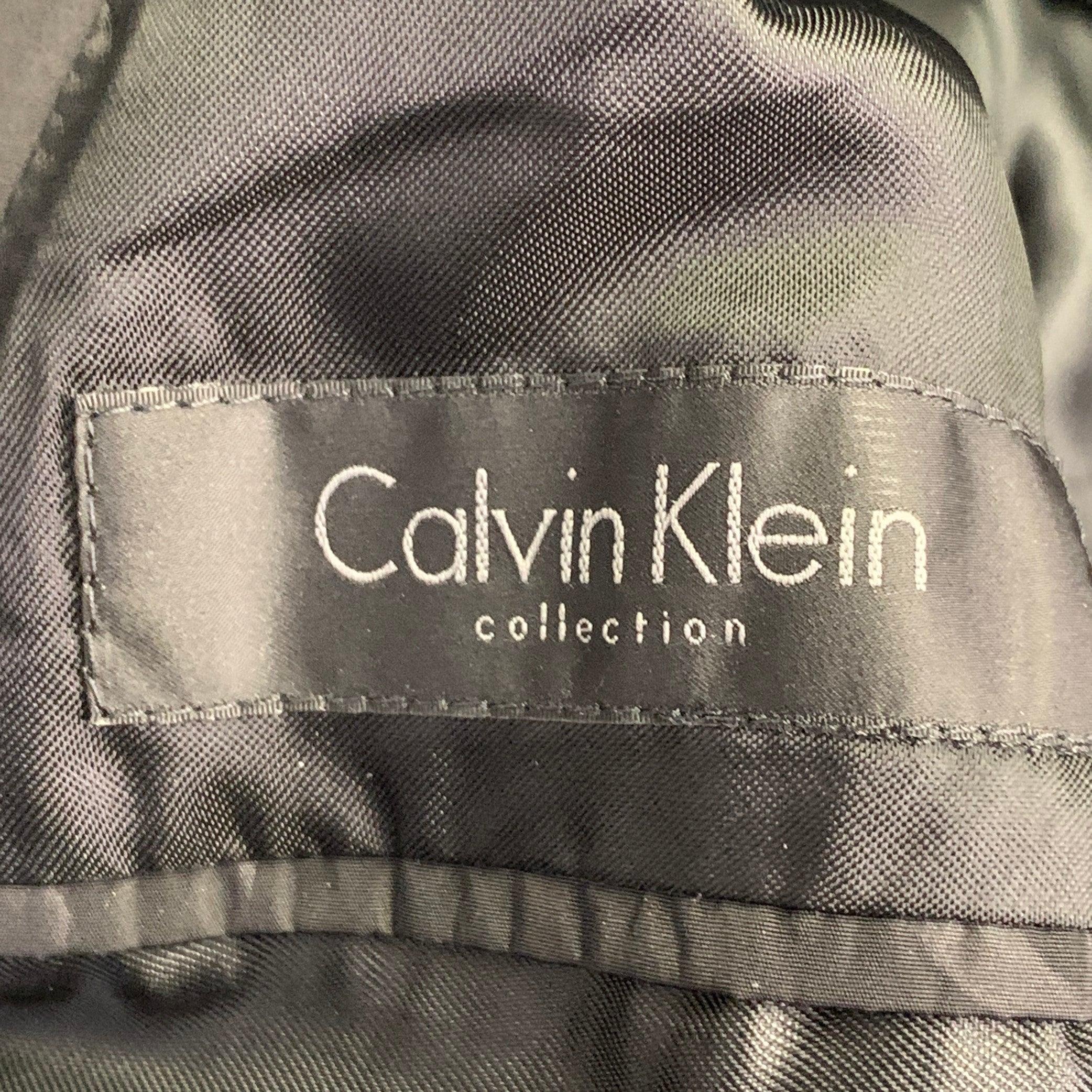 CALVIN KLEIN COLLECTION Size 40 Black Abstract Polyester Sport Coat For Sale 2