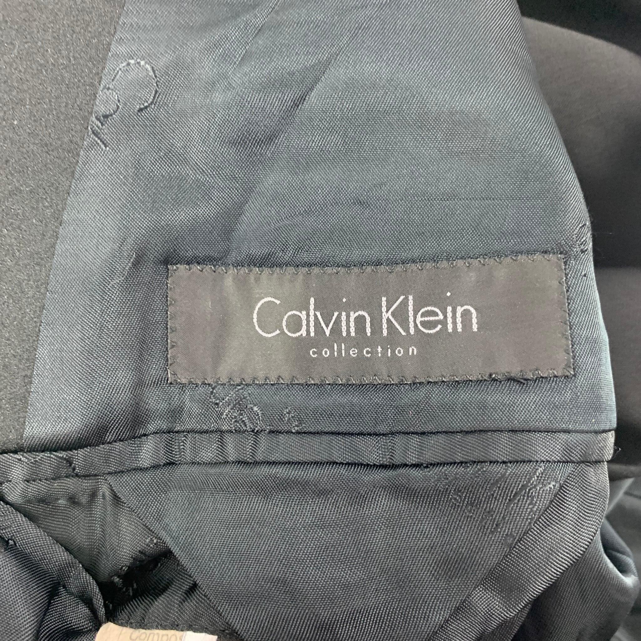CALVIN KLEIN COLLECTION Size 41 Black Wool Tuxedo Sport Coat For Sale 2