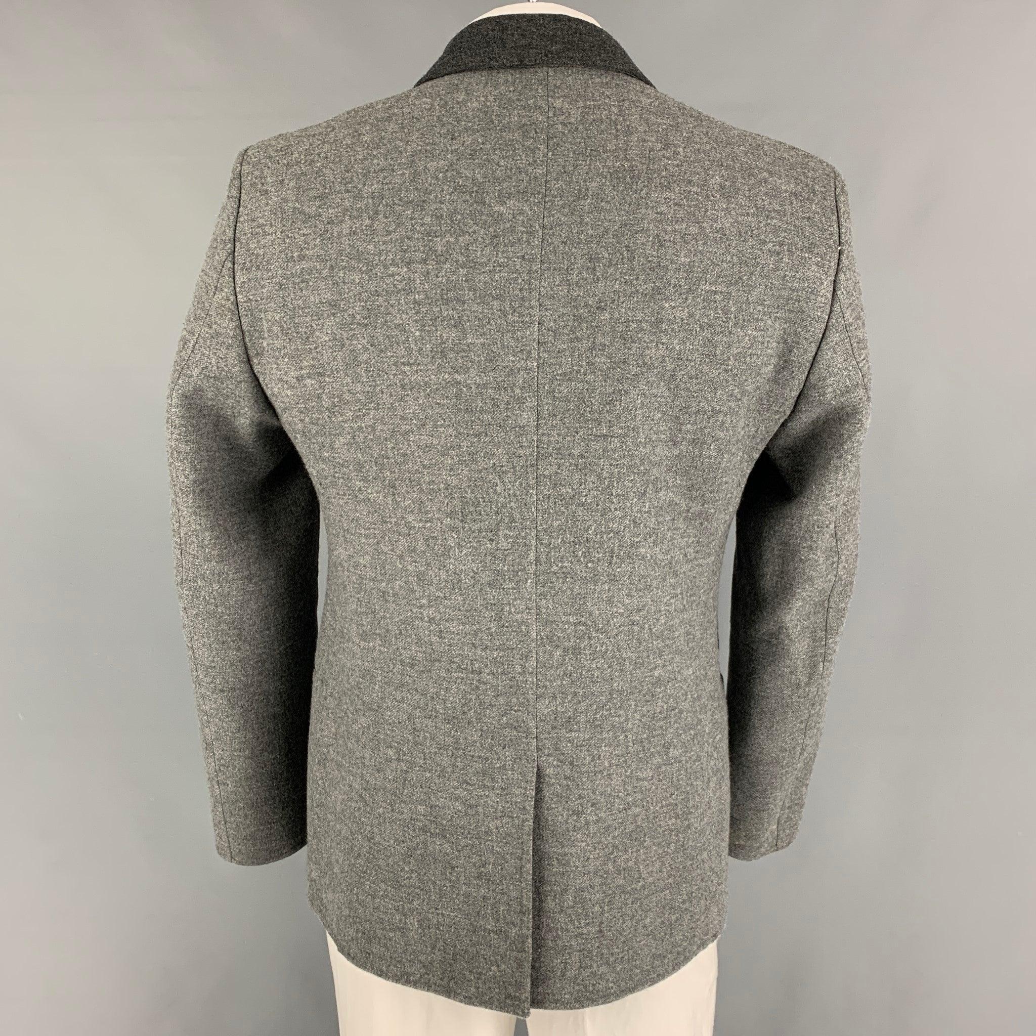 Gray CALVIN KLEIN COLLECTION Size 42 Grey Charcoal Wool Notch Lapel Sport Coat For Sale