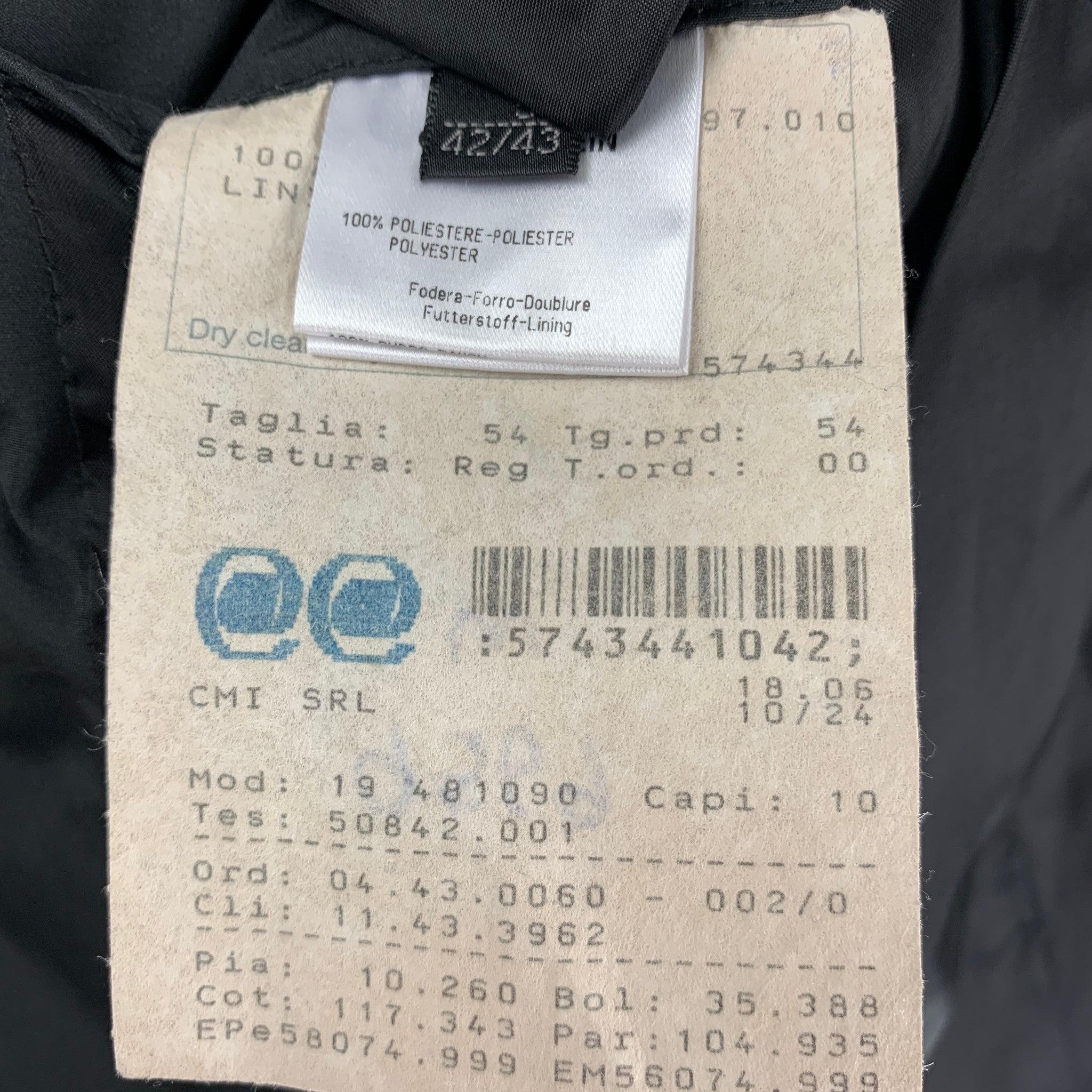 CALVIN KLEIN COLLECTION Size 44 Black Quilted Polyester Sport Coat For Sale 4