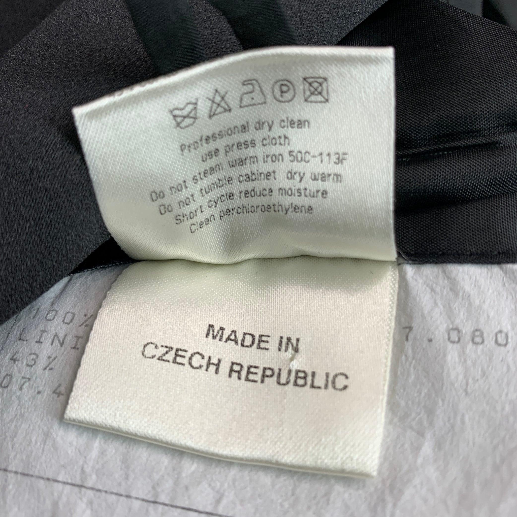 CALVIN KLEIN COLLECTION Size 44 Black Wool Notch Lapel Sport Coat For Sale 6