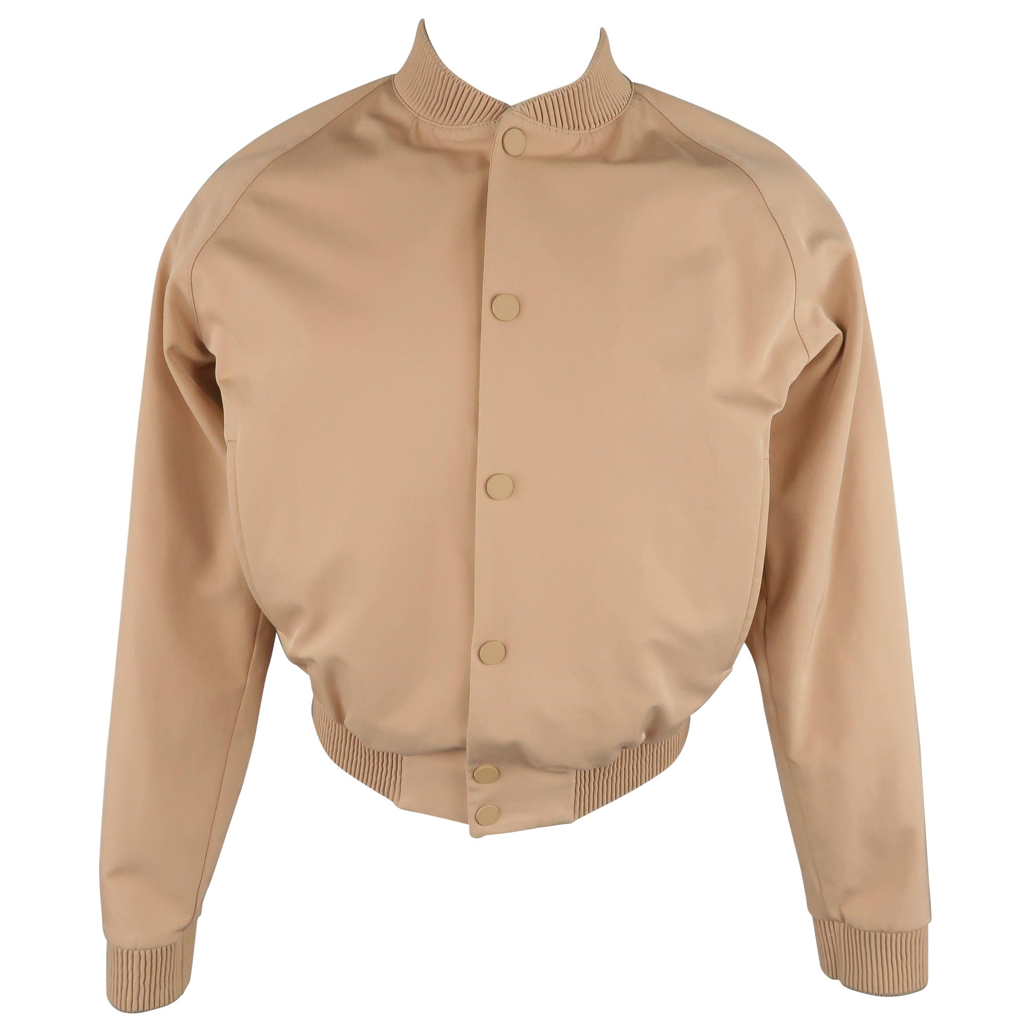 CalVIN KLEIN COLLECTION Frühjahr 2015 Laufsteg 38 Hautfarbene Bomberjacke