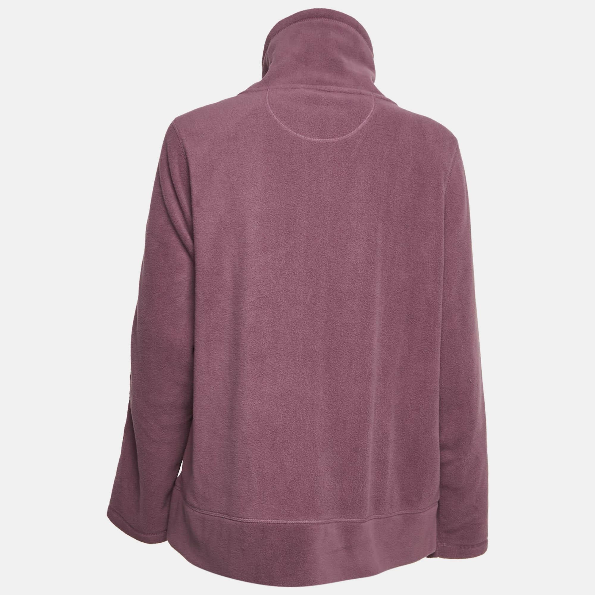 Experimenta el placer de la sastrería experta con esta chaqueta de diseño. Fabricado meticulosamente  ofrece un ajuste impecable y detalles de lujo  garantizando un confort inigualable. Esta creación elevará tu estilo sin esfuerzo.