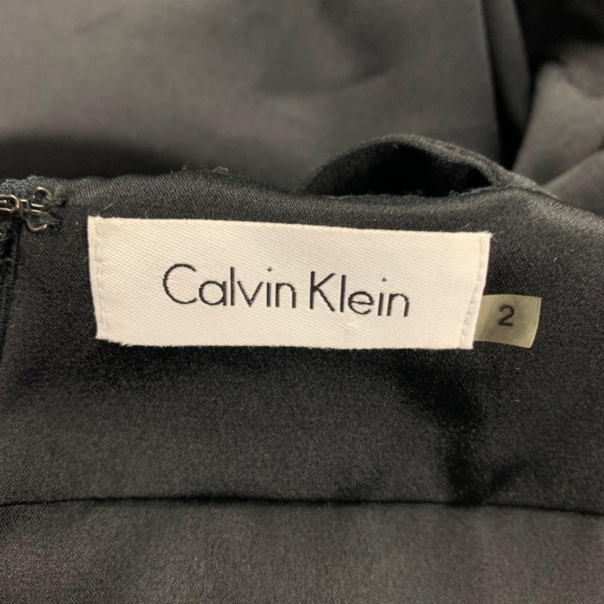 CALVIN KLEIN Robe de soirée longue en polyester noir Taille 2 en vente 4